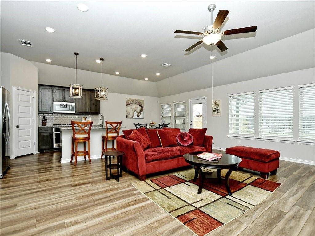 672 COYOTE CREEK WAY, Kyle, TX 78640