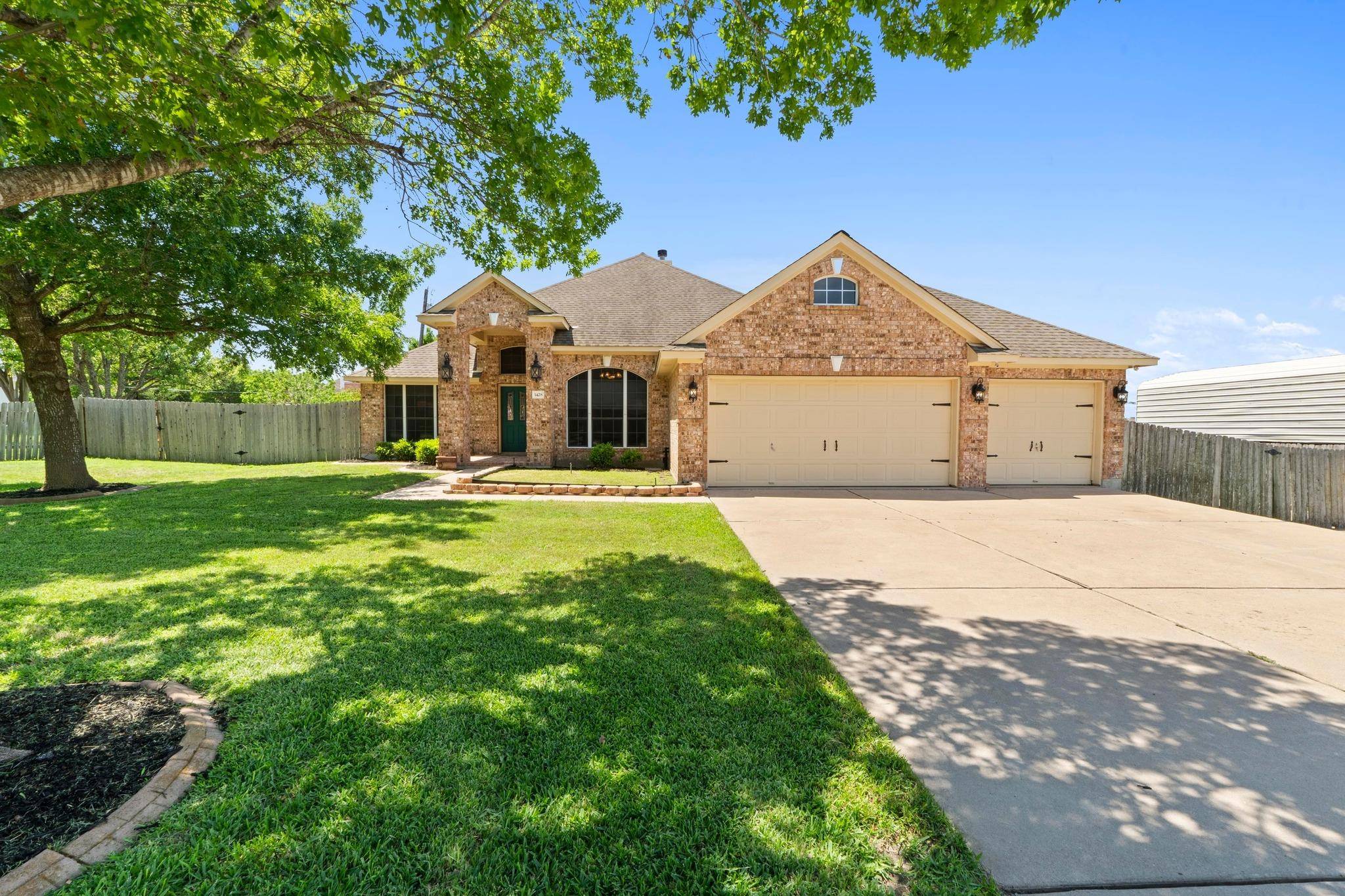 1428 Windcrest DR, Round Rock, TX 78664