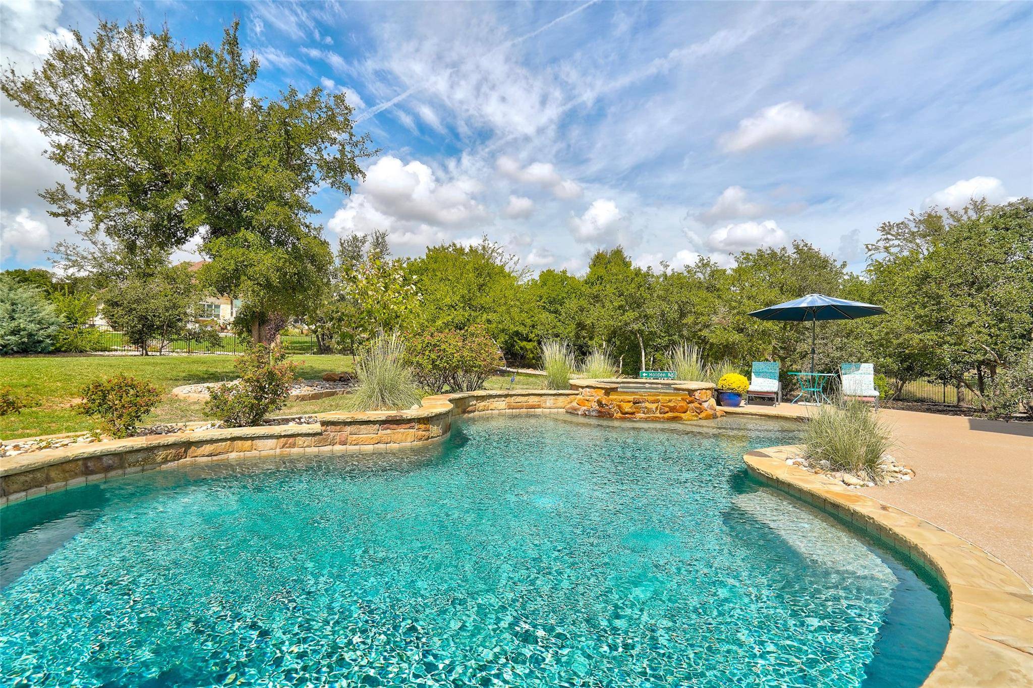 209 Standing Oak DR, Georgetown, TX 78633