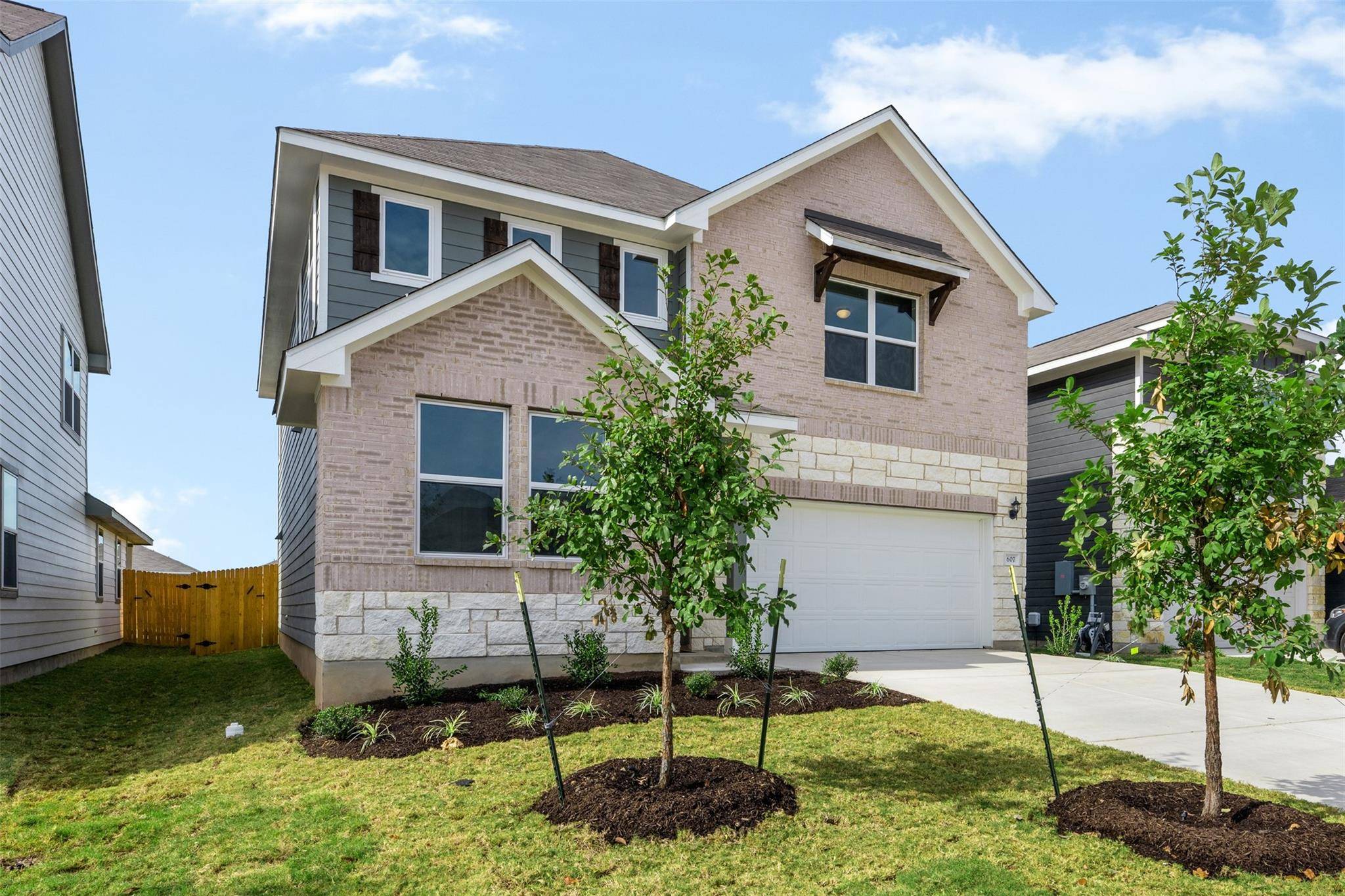 607 Gray Fox LOOP, Hutto, TX 78634
