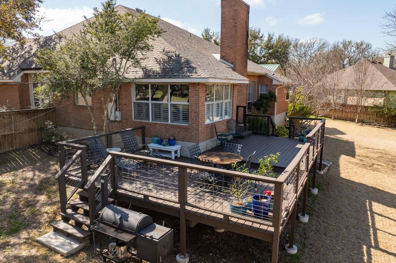 302 Fox Glove DR, Kyle, TX 78640