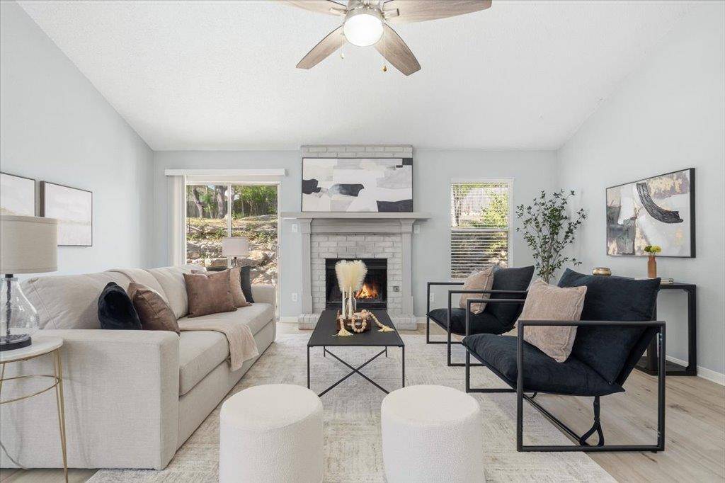 7702 Fenton CV, Austin, TX 78736