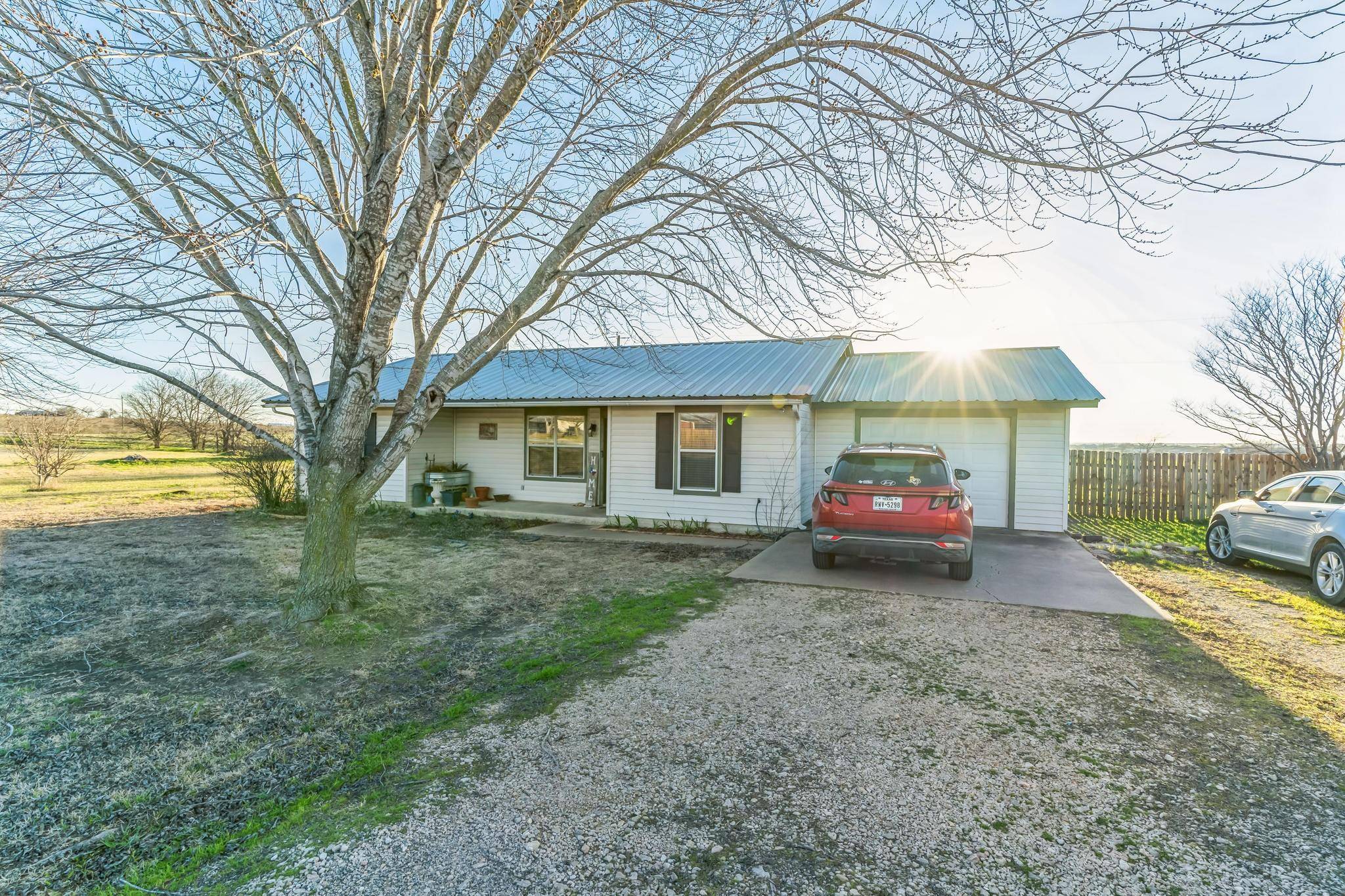 126 Double Creek DR, Jarrell, TX 76537