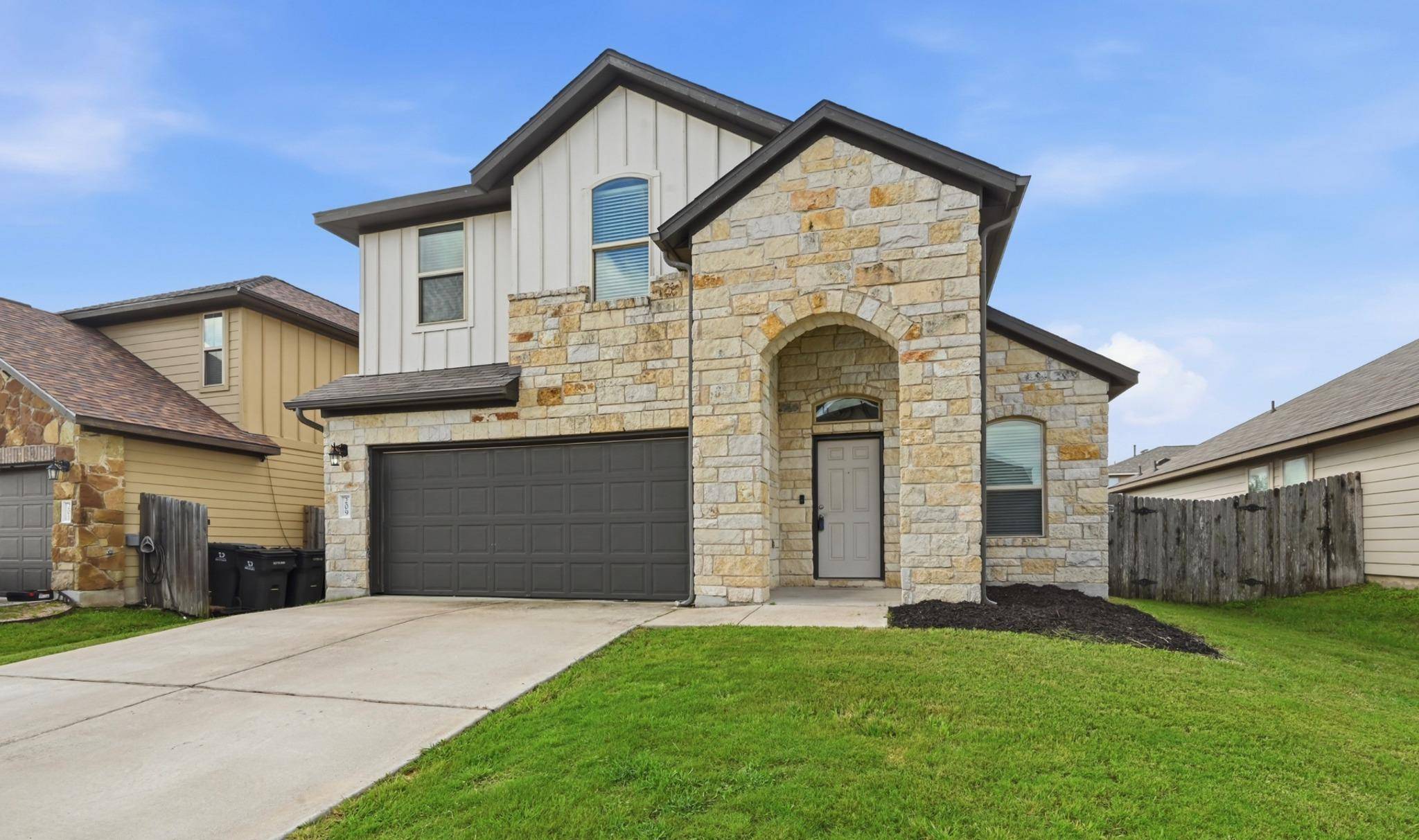 209 Noddy RD, Buda, TX 78610