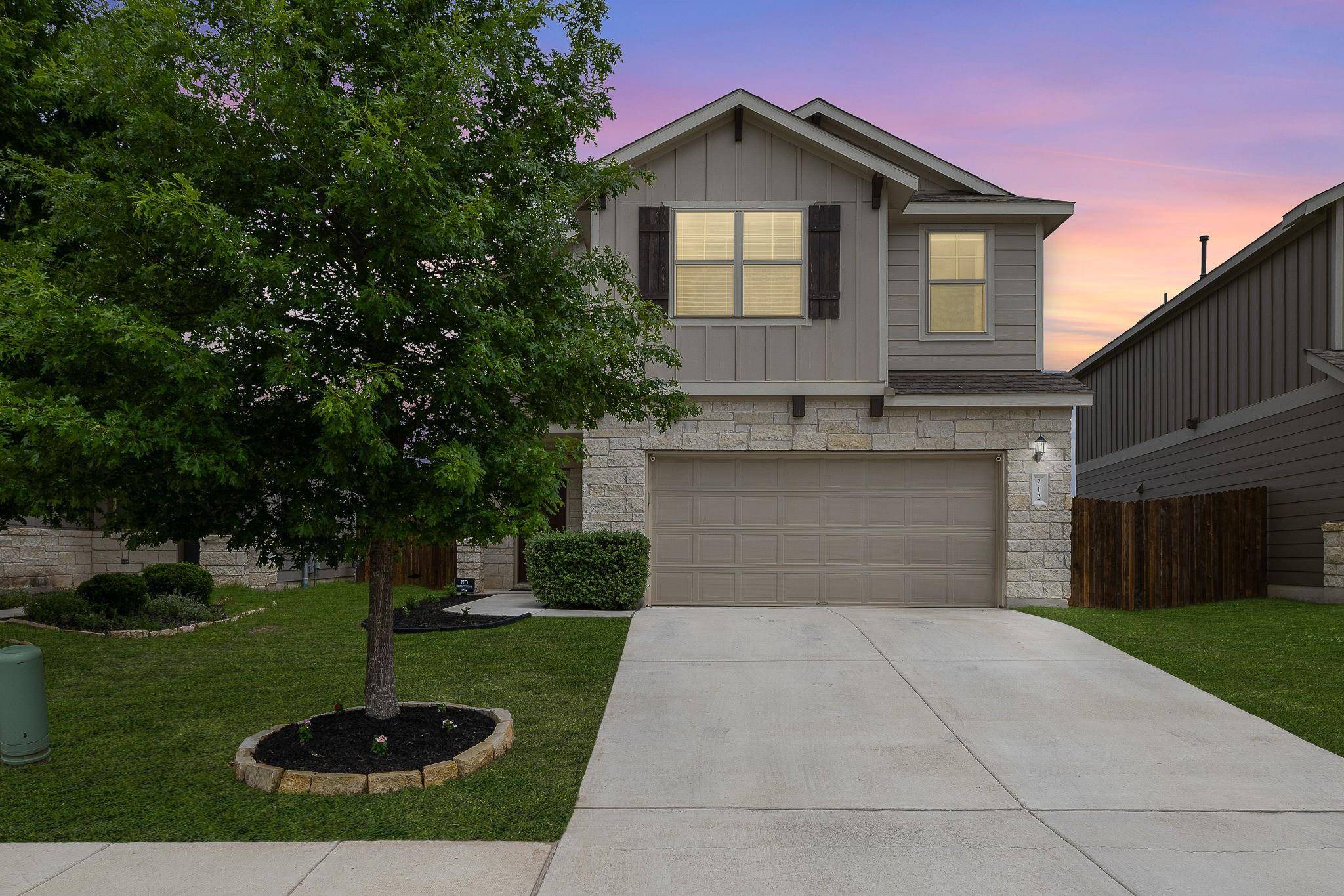 212 Compania DR, Liberty Hill, TX 78642