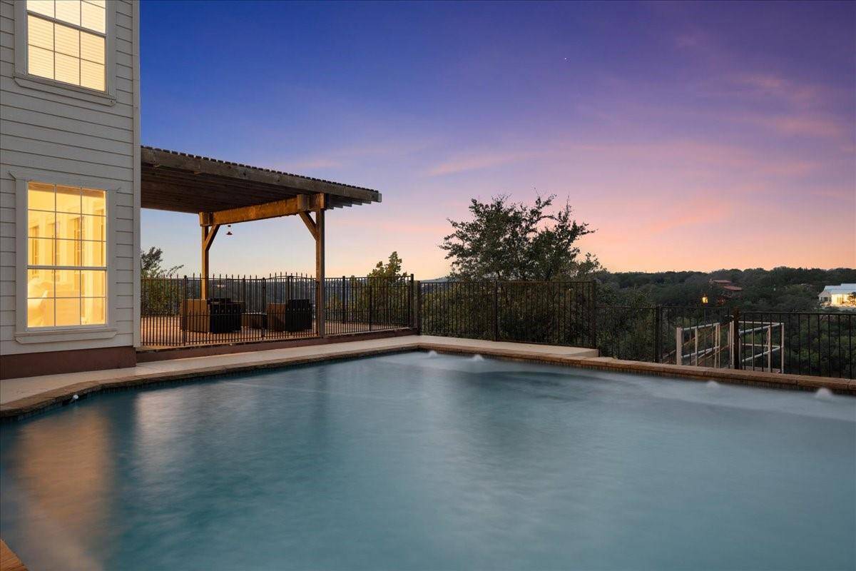 2602 Pace Bend RD S, Spicewood, TX 78669