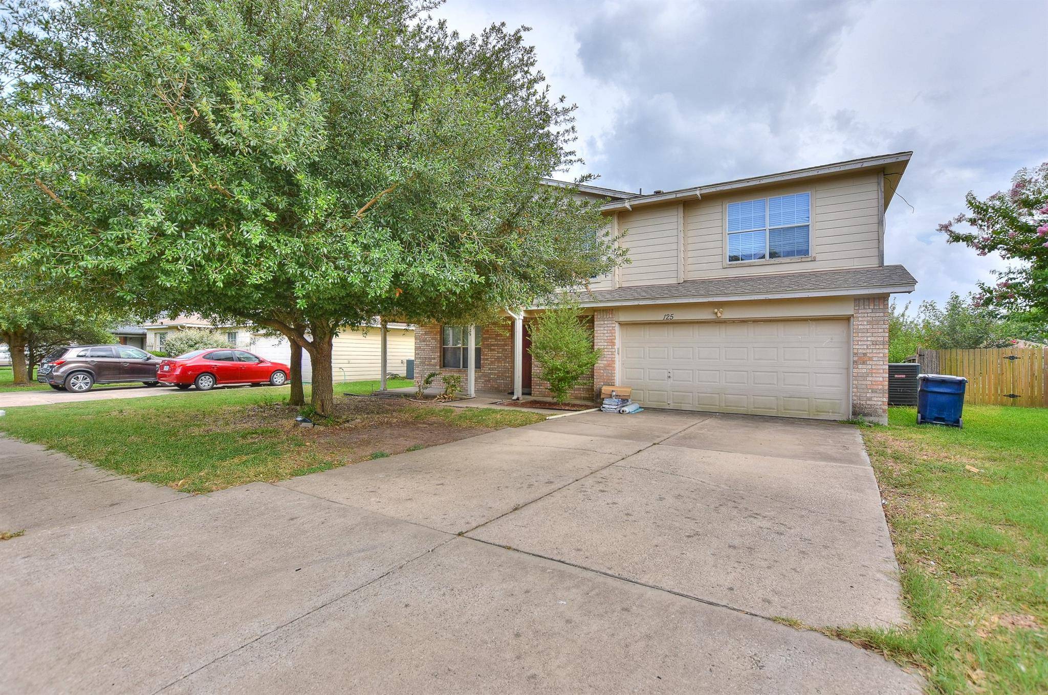 125 Holland ST, Hutto, TX 78634