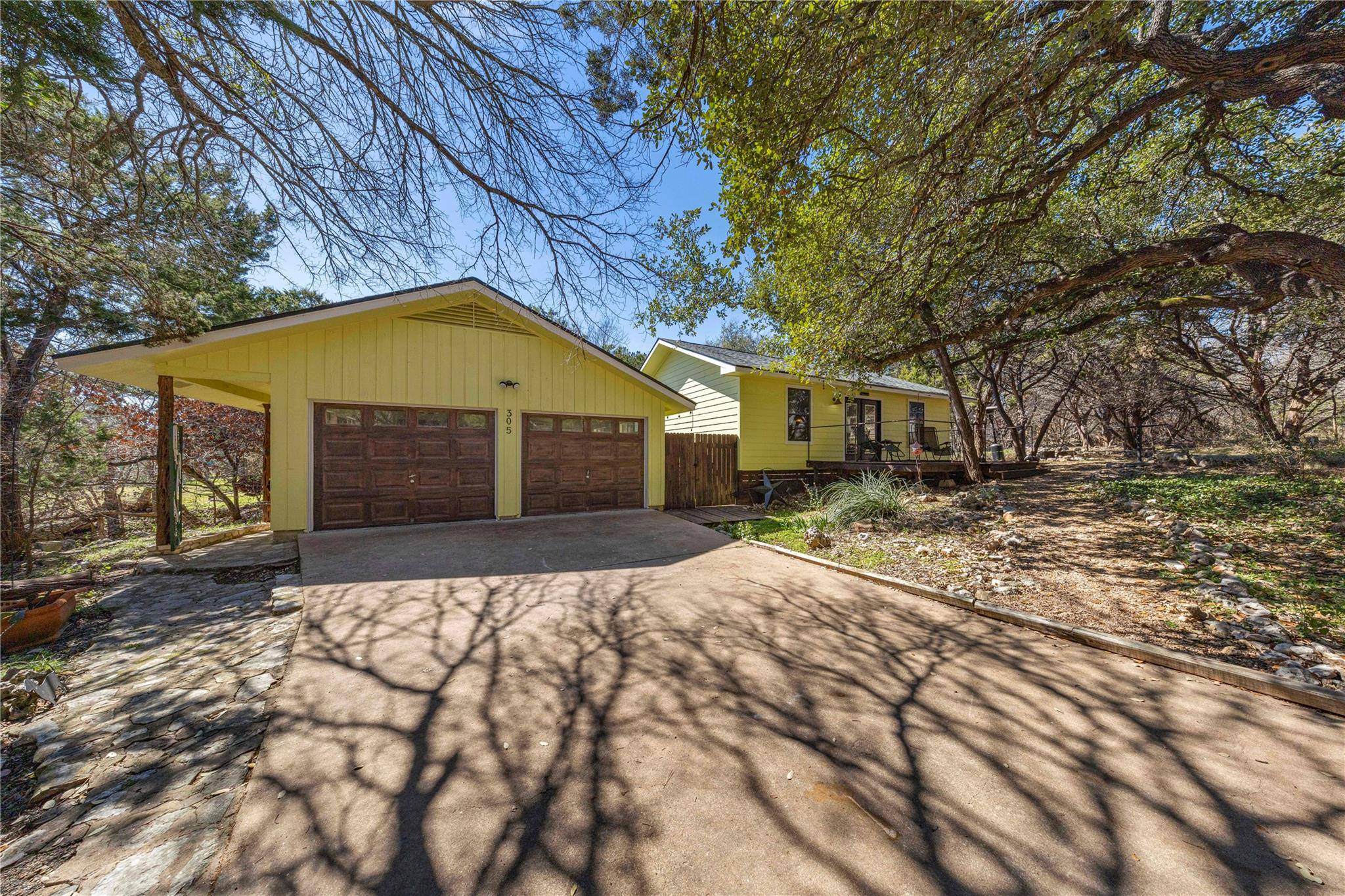 305 Clear Springs RD, Georgetown, TX 78628