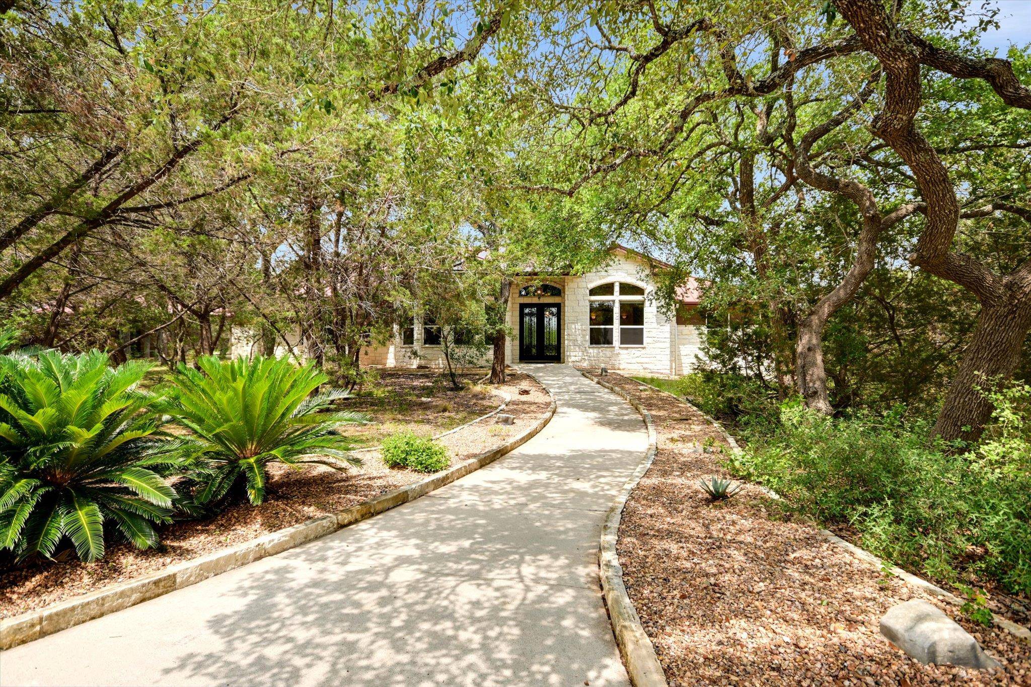 150 Story DR, Buda, TX 78610