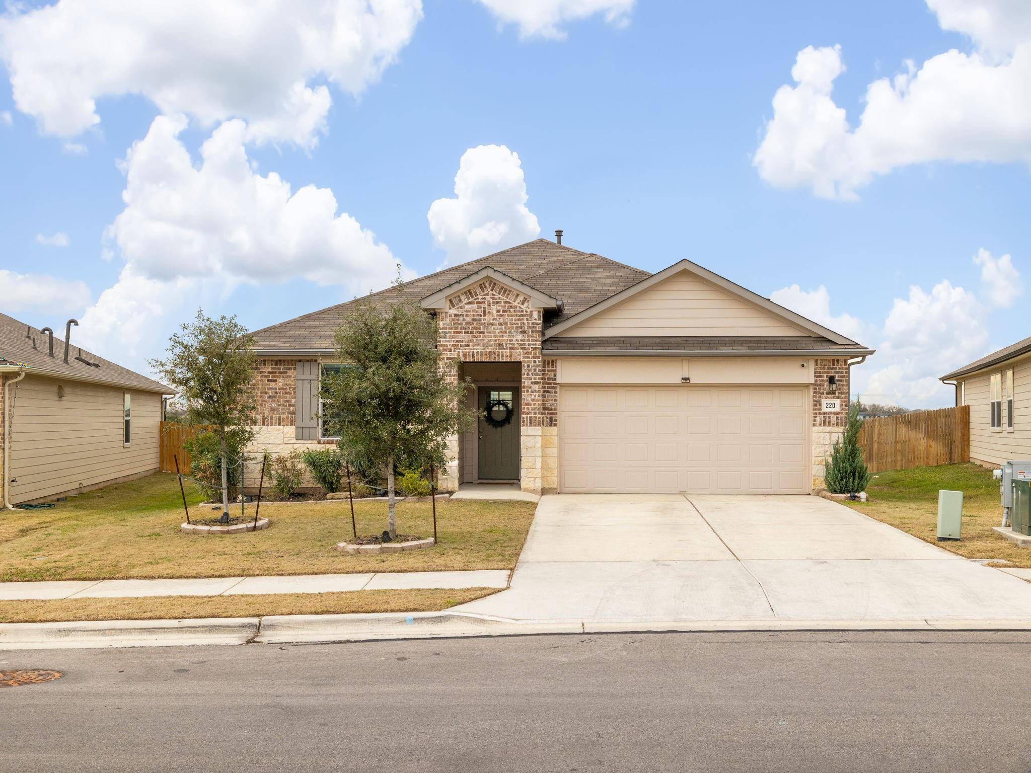 220 Apache Plum DR, Kyle, TX 78640