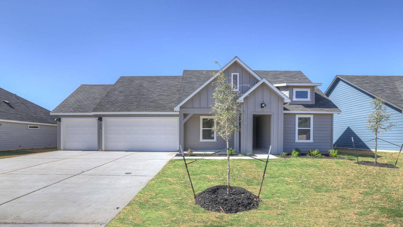 648 GRACE LN, Fredericksburg, TX 78624