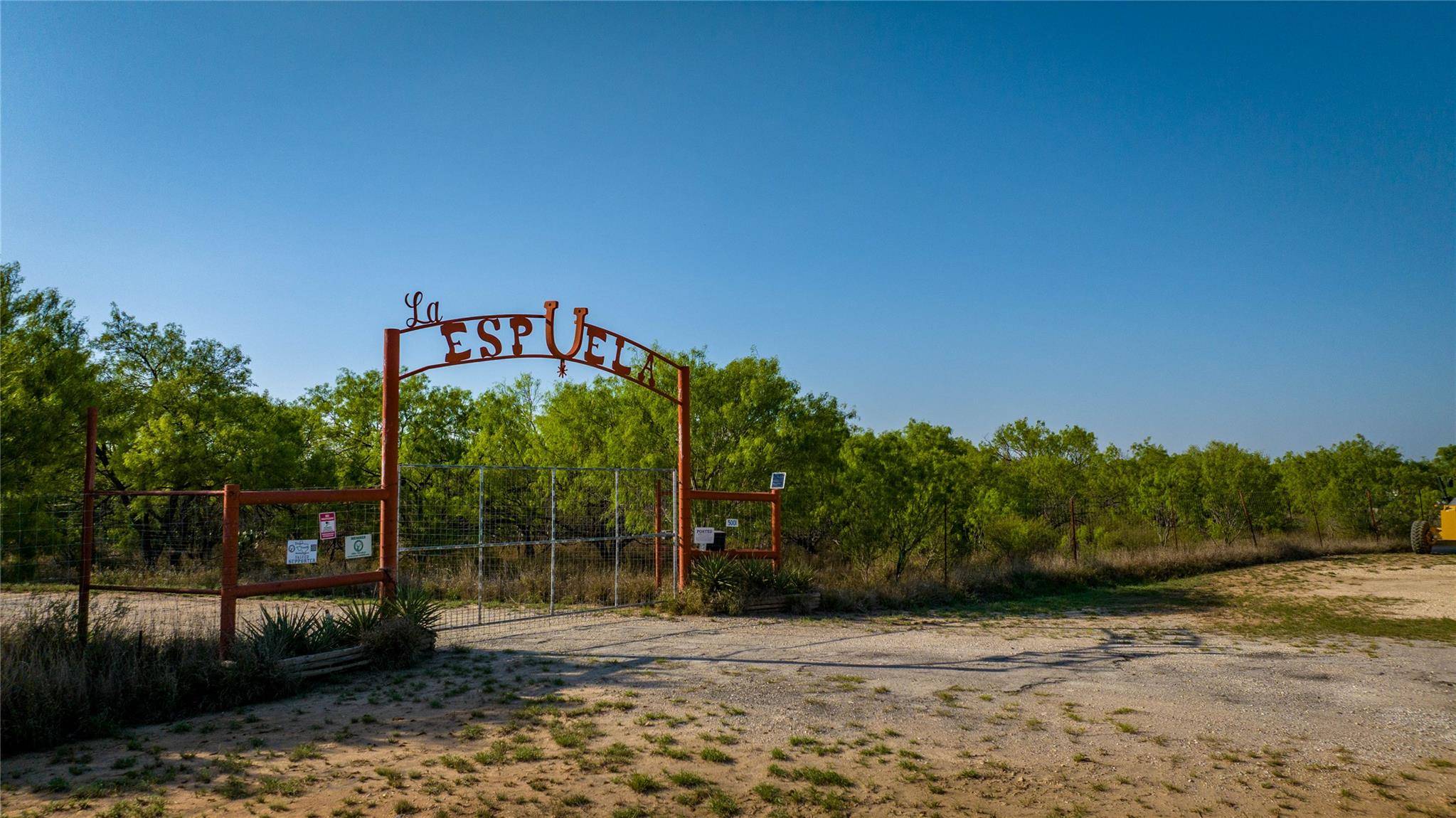 1500 N FM 1407, Carrizo Springs, TX 78839