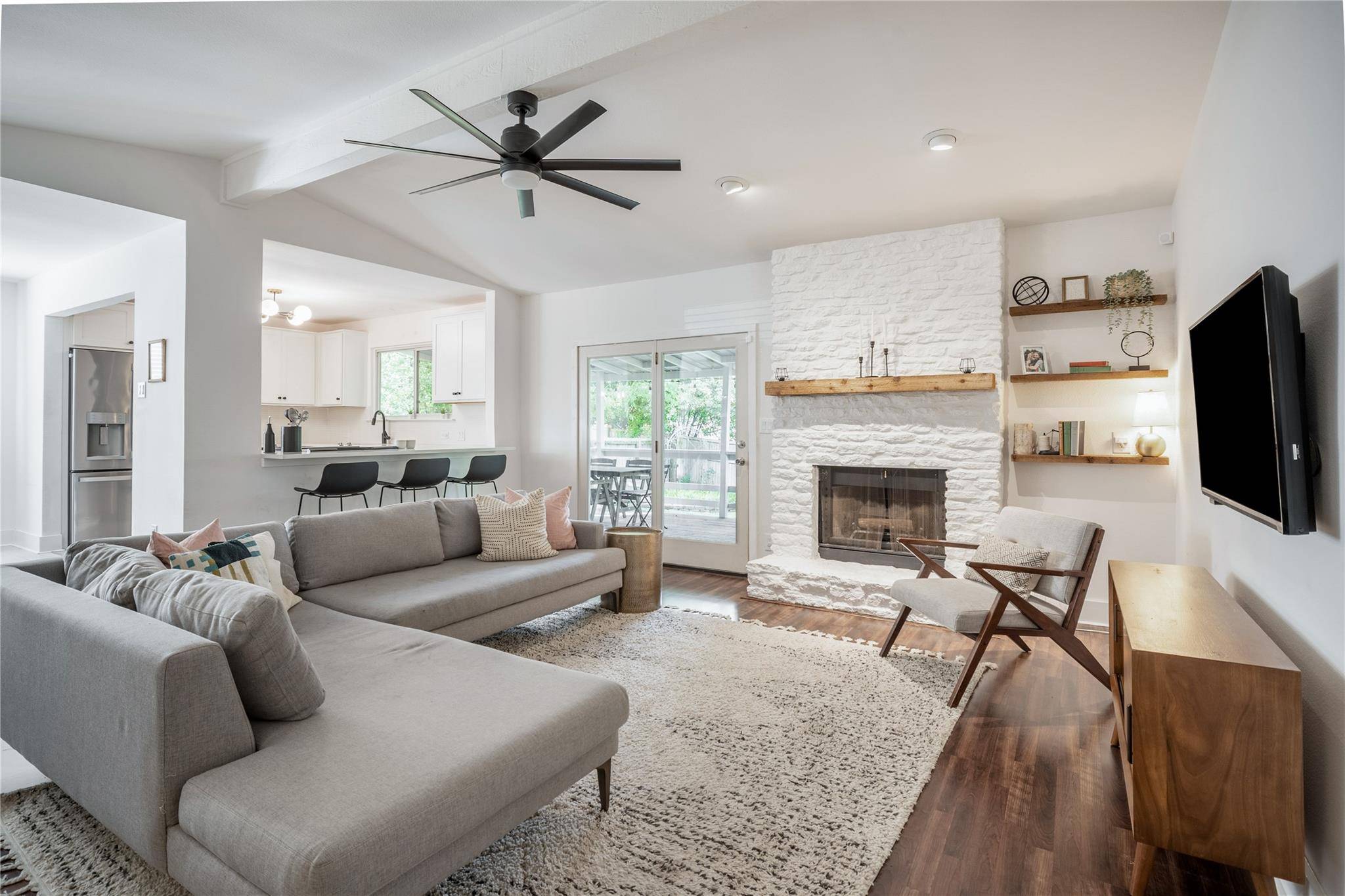 1900 Magazine ST, Austin, TX 78727