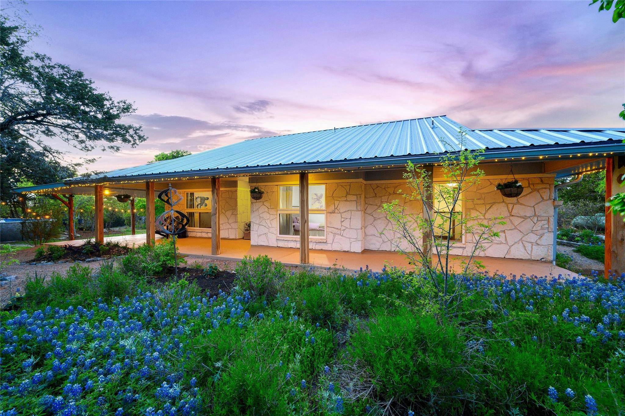 291 Brunson LN, Wimberley, TX 78676
