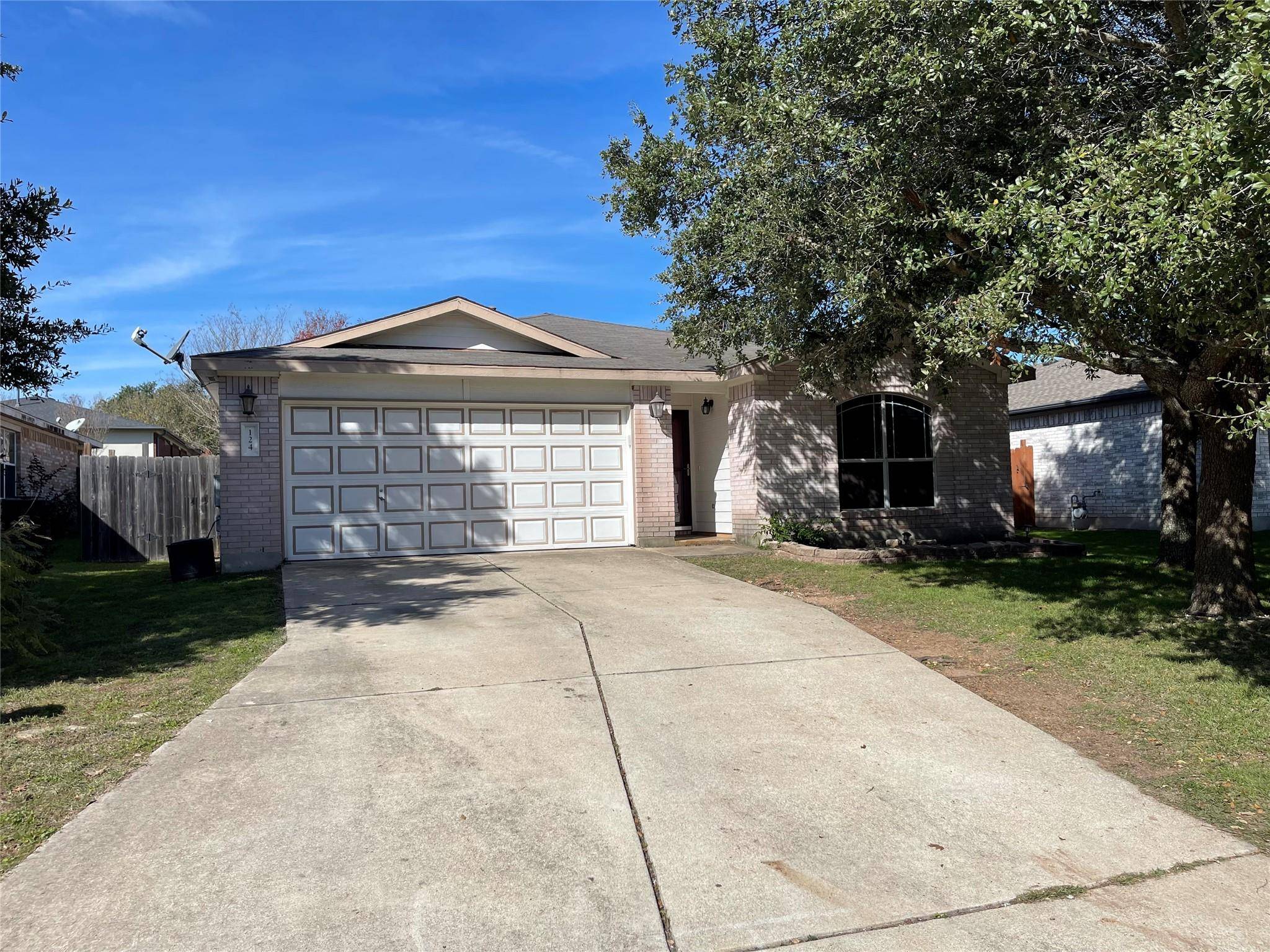124 Salado DR, Kyle, TX 78640