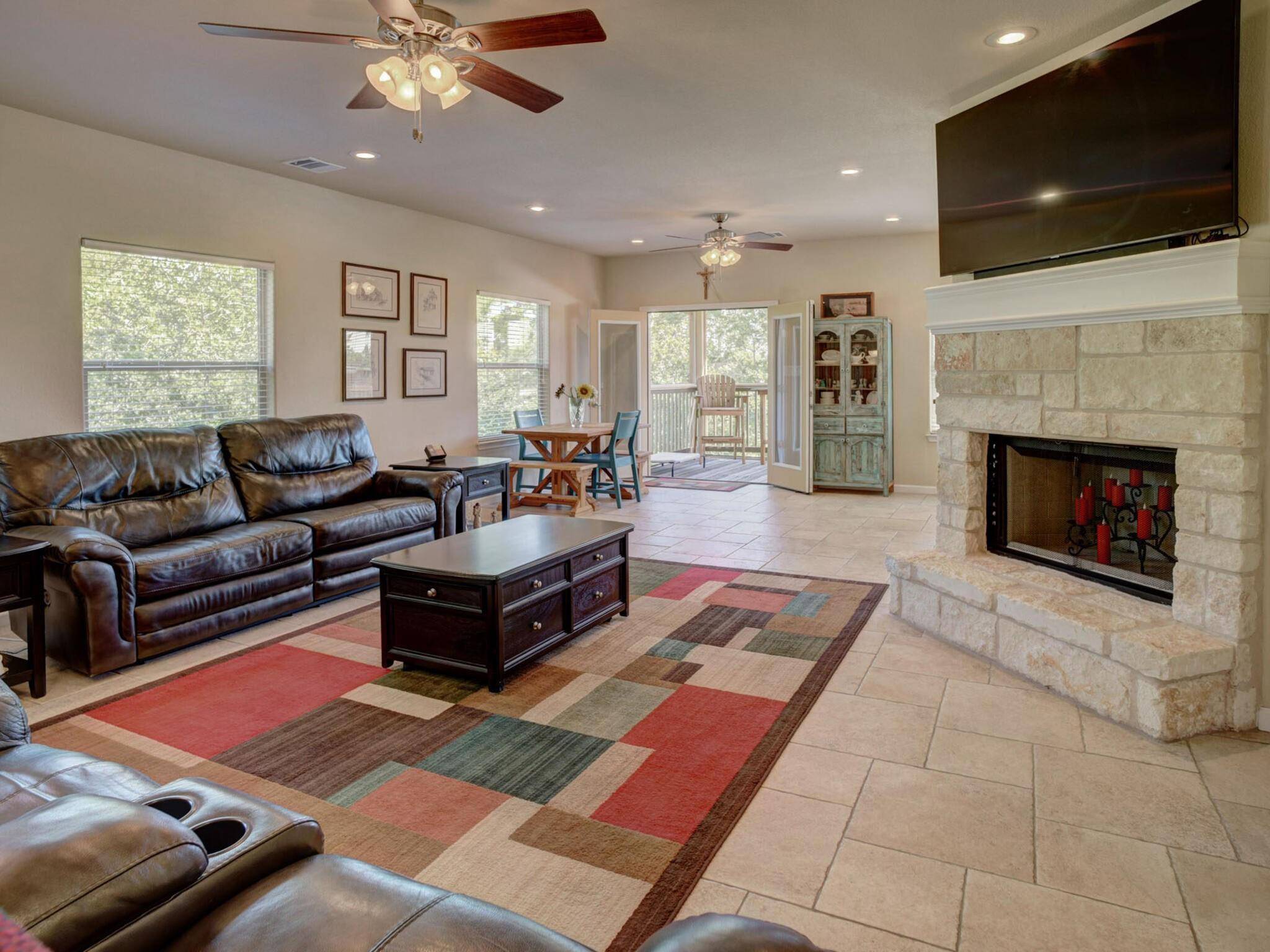 147 Kaapahu DR, Bastrop, TX 78602
