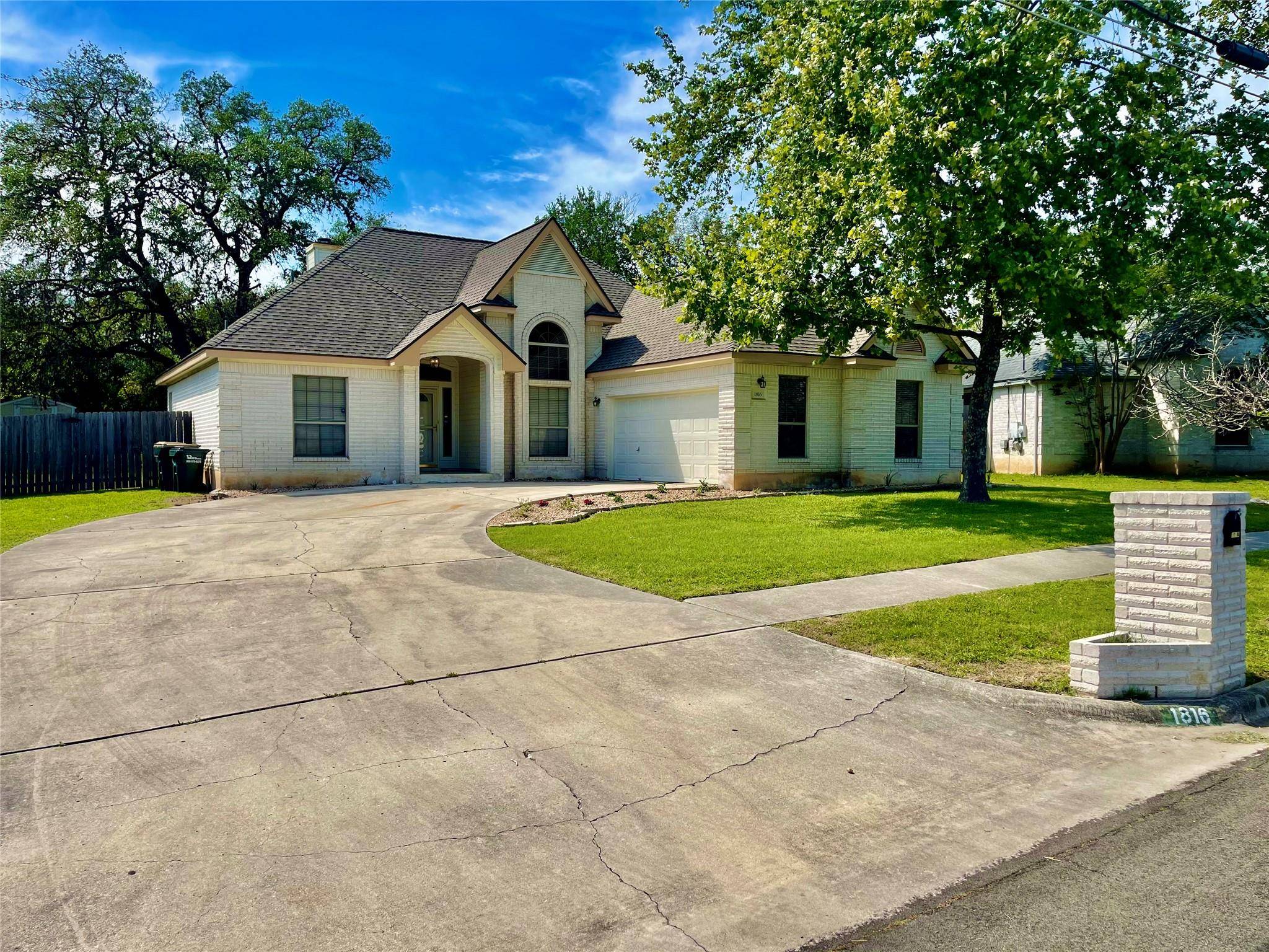 1816 Lancaster ST, San Marcos, TX 78666