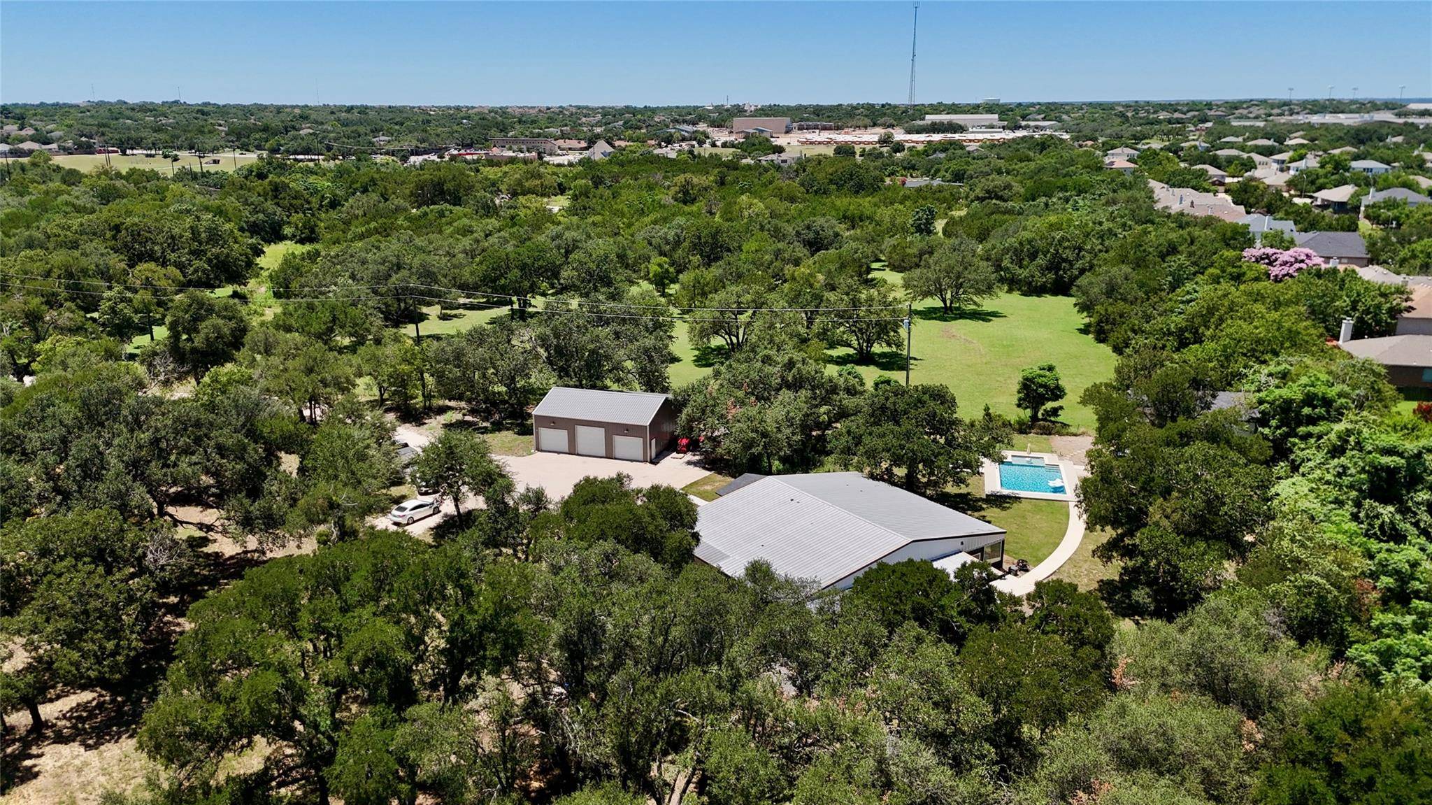 1315 W New Hope DR, Cedar Park, TX 78613