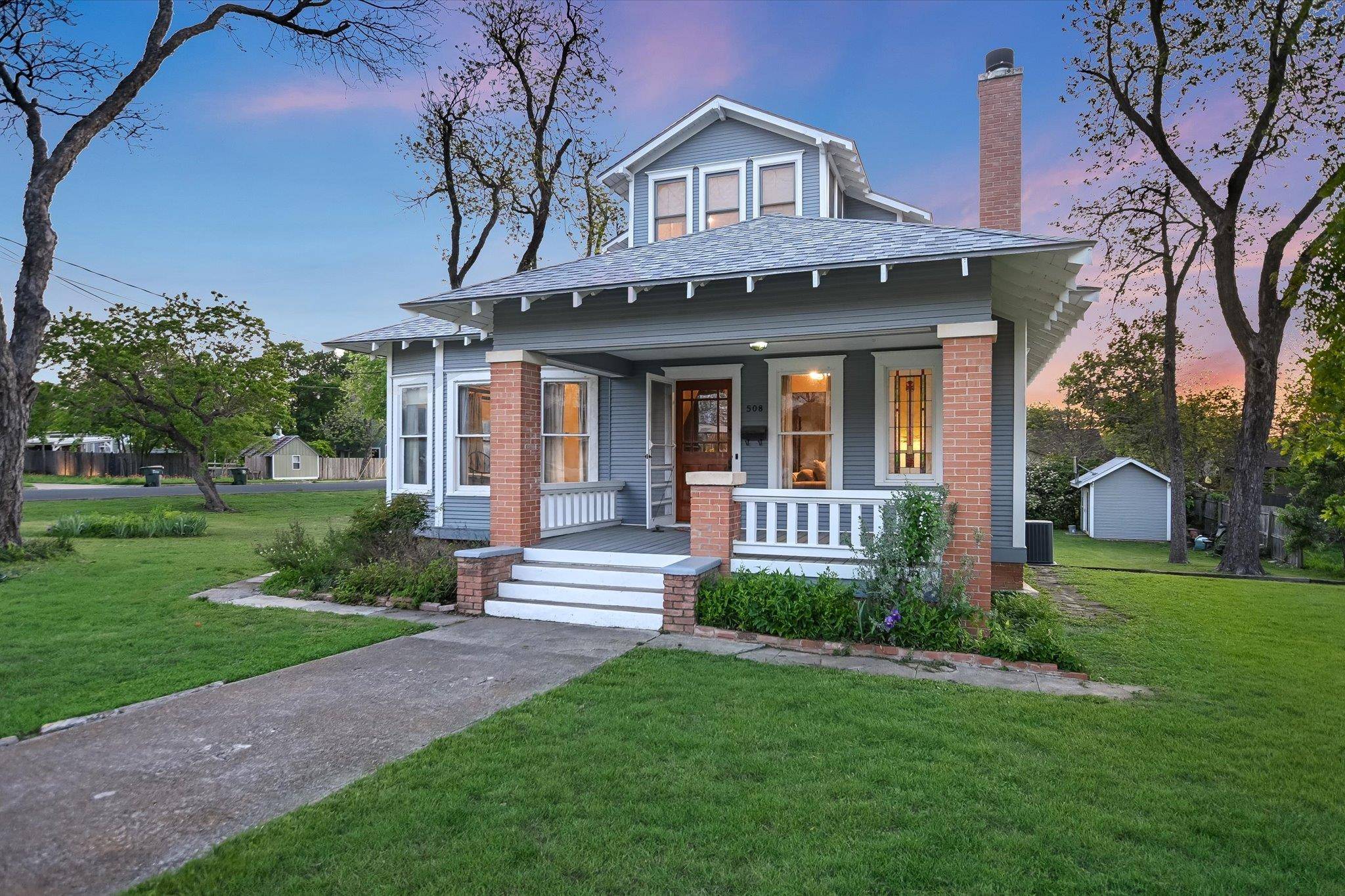 508 S Walnut ST, Georgetown, TX 78626