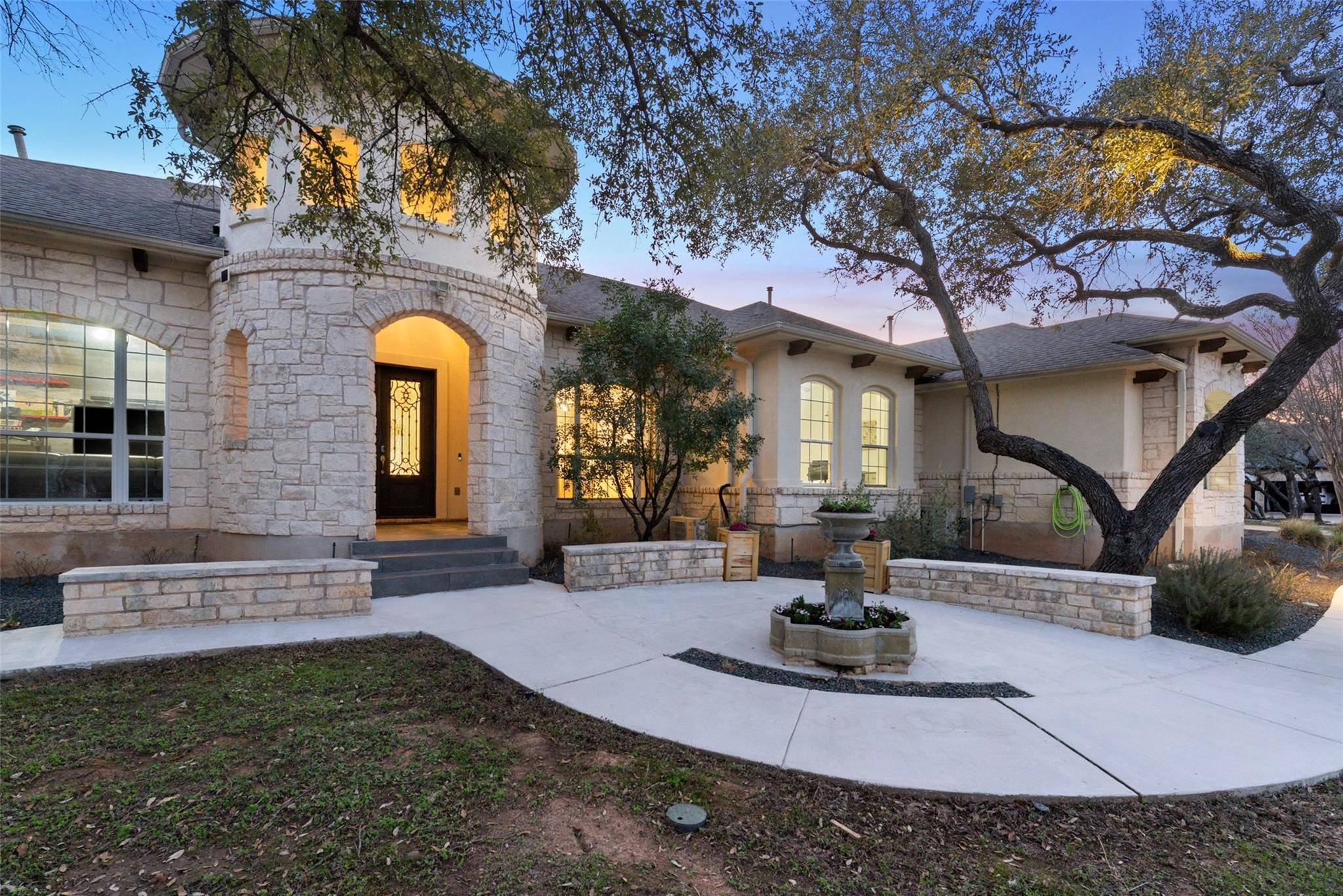 5308 Laguna Cliff LN, Austin, TX 78734
