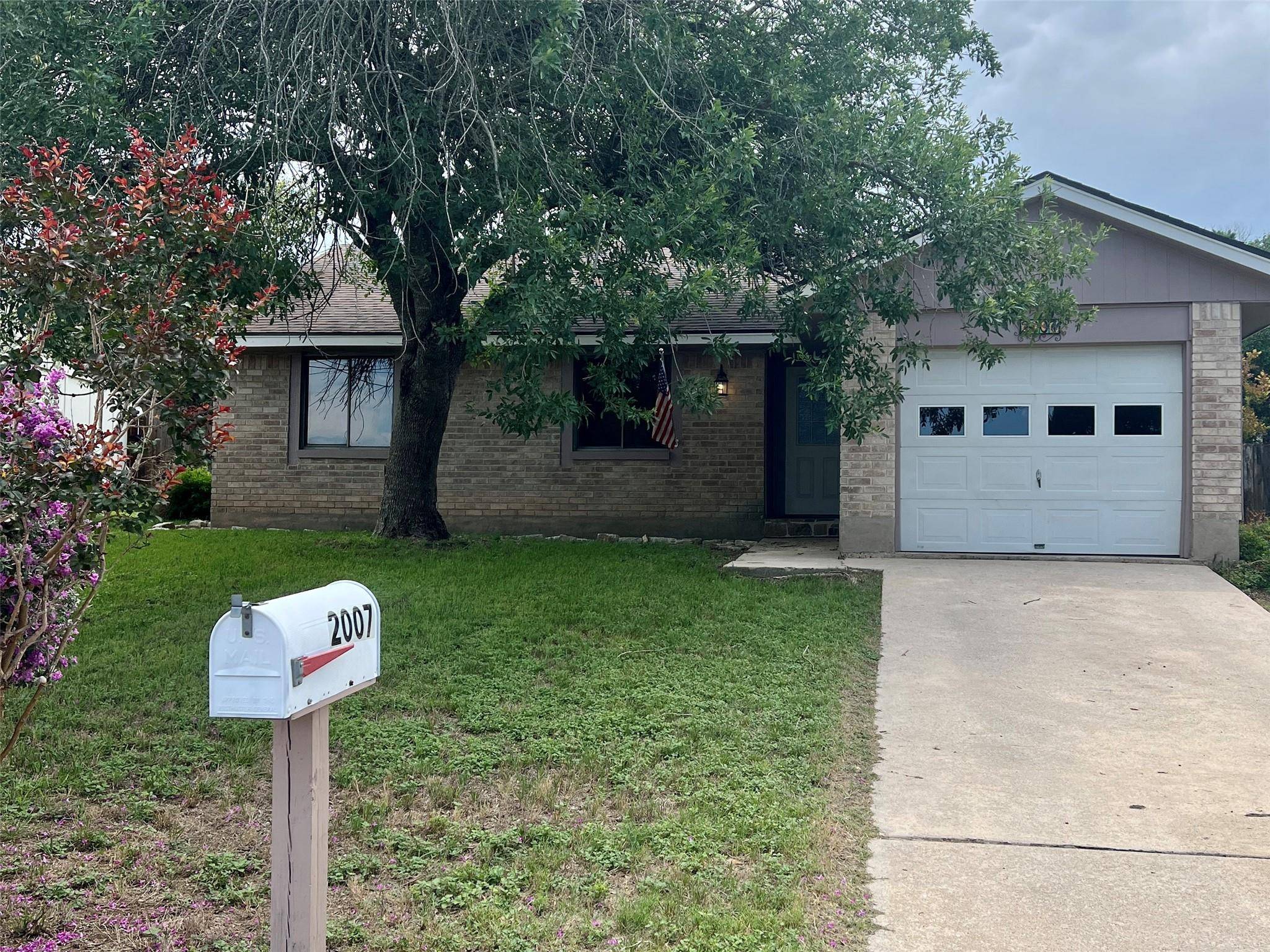 2007 Castle Gate CIR, San Marcos, TX 78666