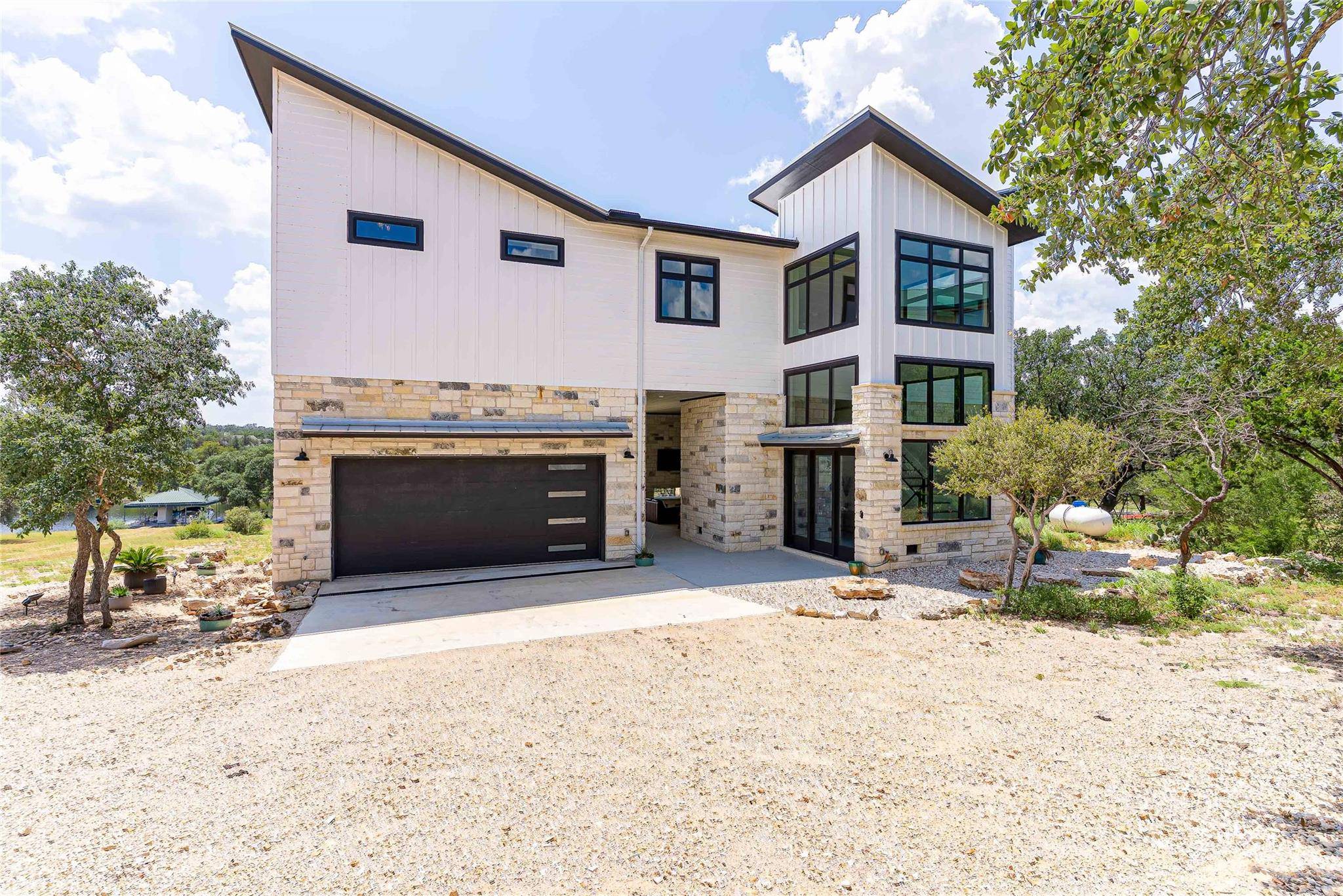 23633 Lakeside DR, Marble Falls, TX 78654