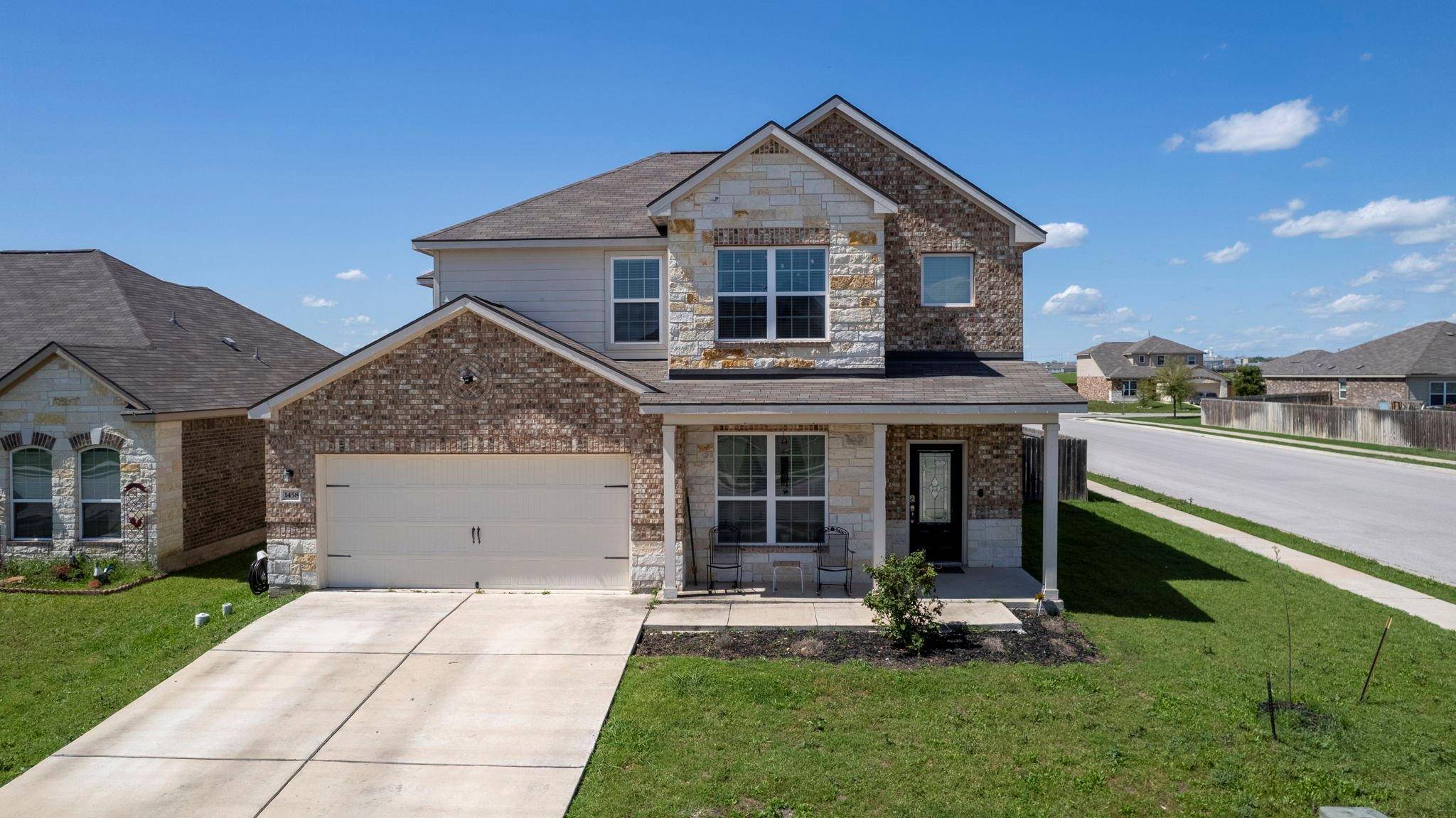 1458 Twin Estates DR, Kyle, TX 78640