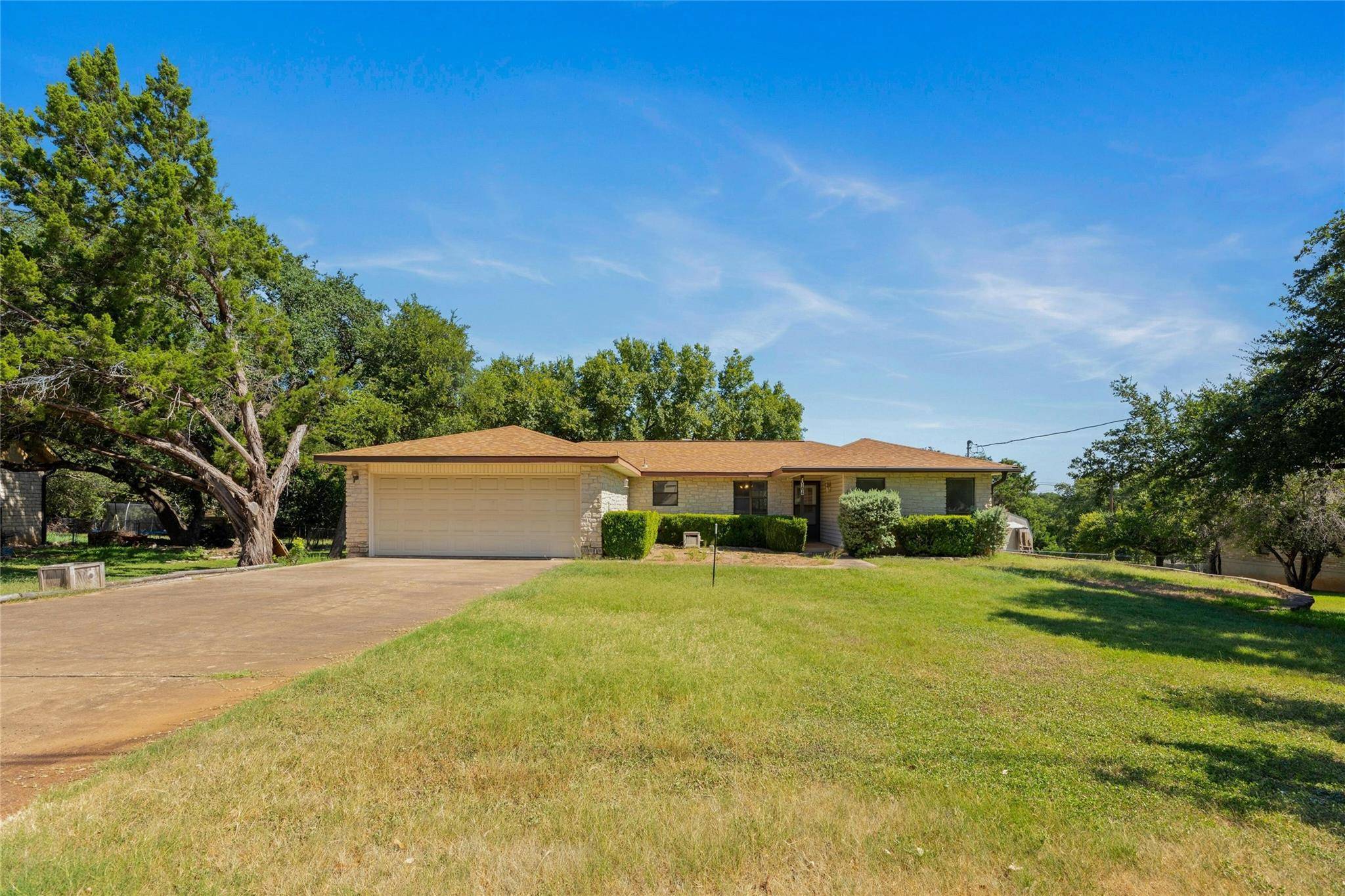104 Clear Springs RD, Georgetown, TX 78628