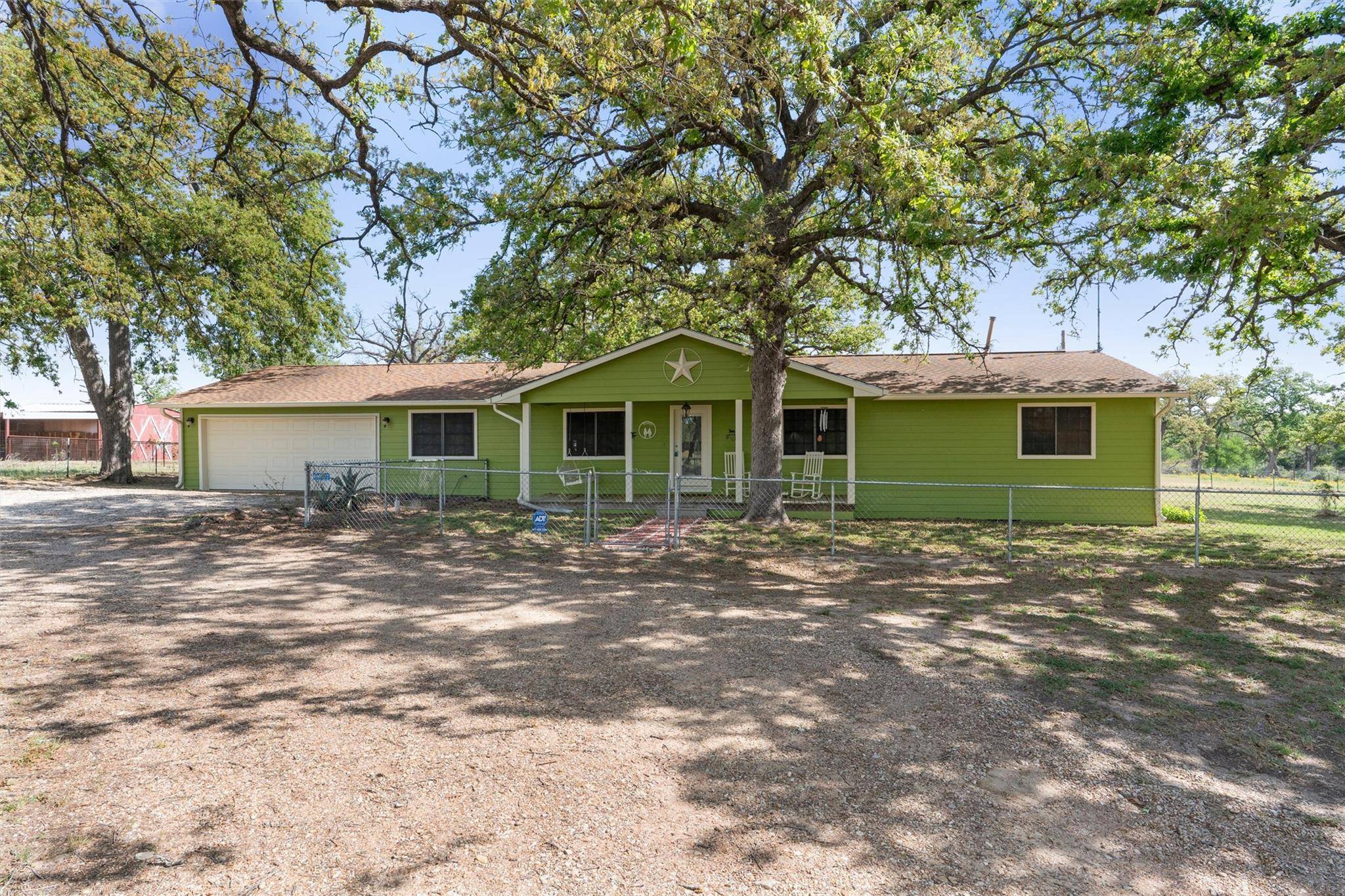 552 County Road 306, Rockdale, TX 76567