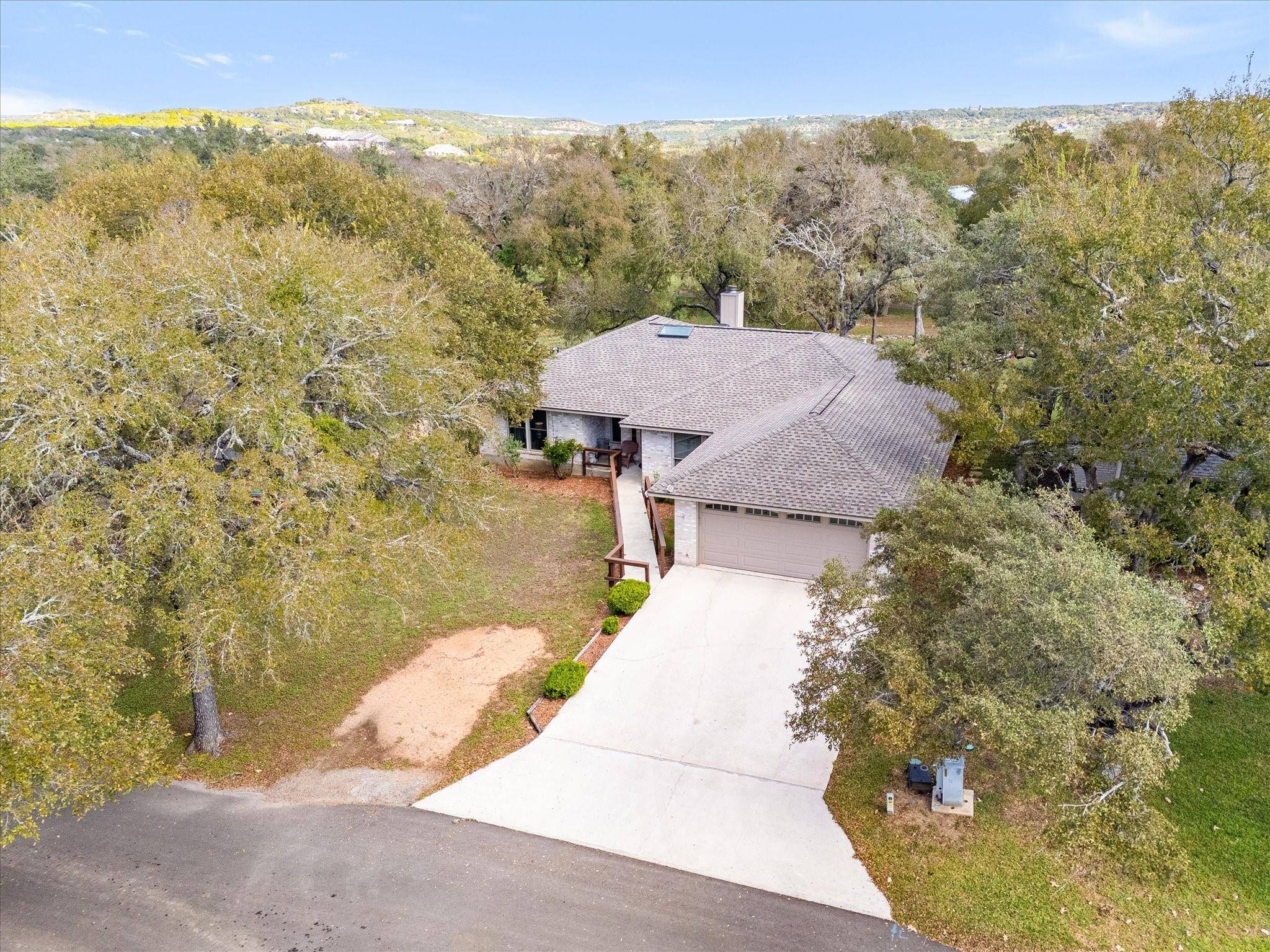 25 PALMER LN, Wimberley, TX 78676