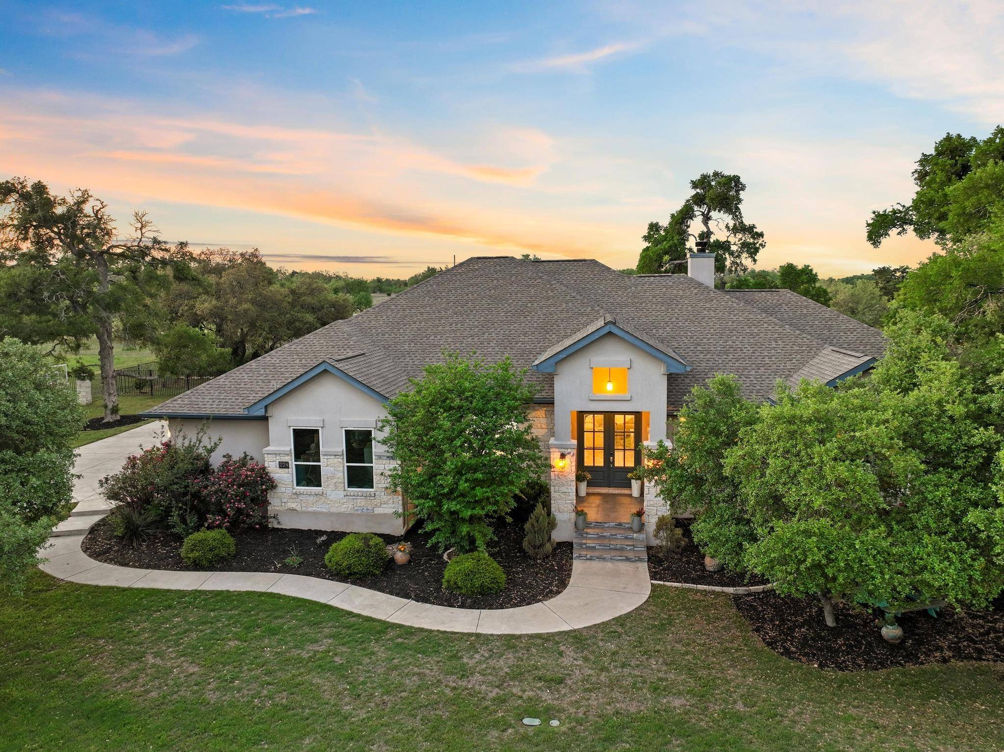 224 Highland Oaks, Leander, TX 78641