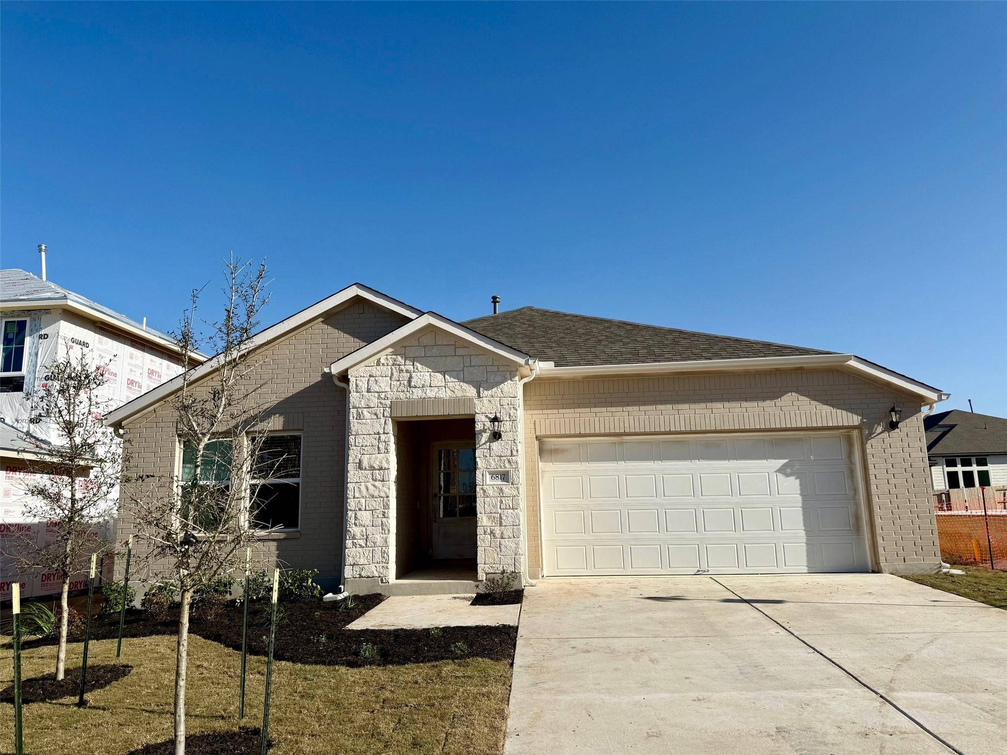 6817 Rounded Pebble LN, Buda, TX 78610