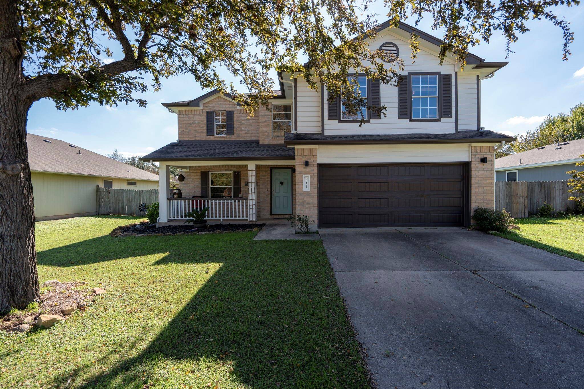 611 Elizabeth LN, Bastrop, TX 78602