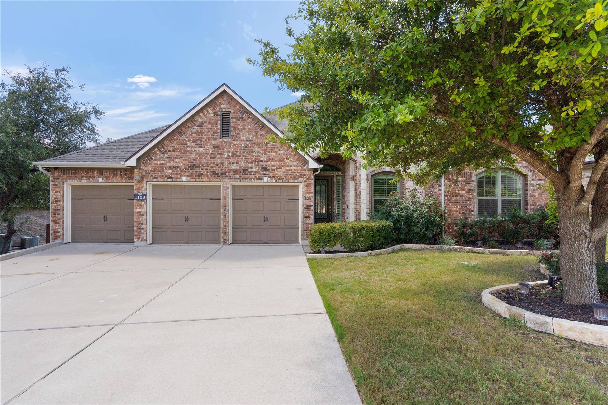 1108 Winding Way DR, Georgetown, TX 78628
