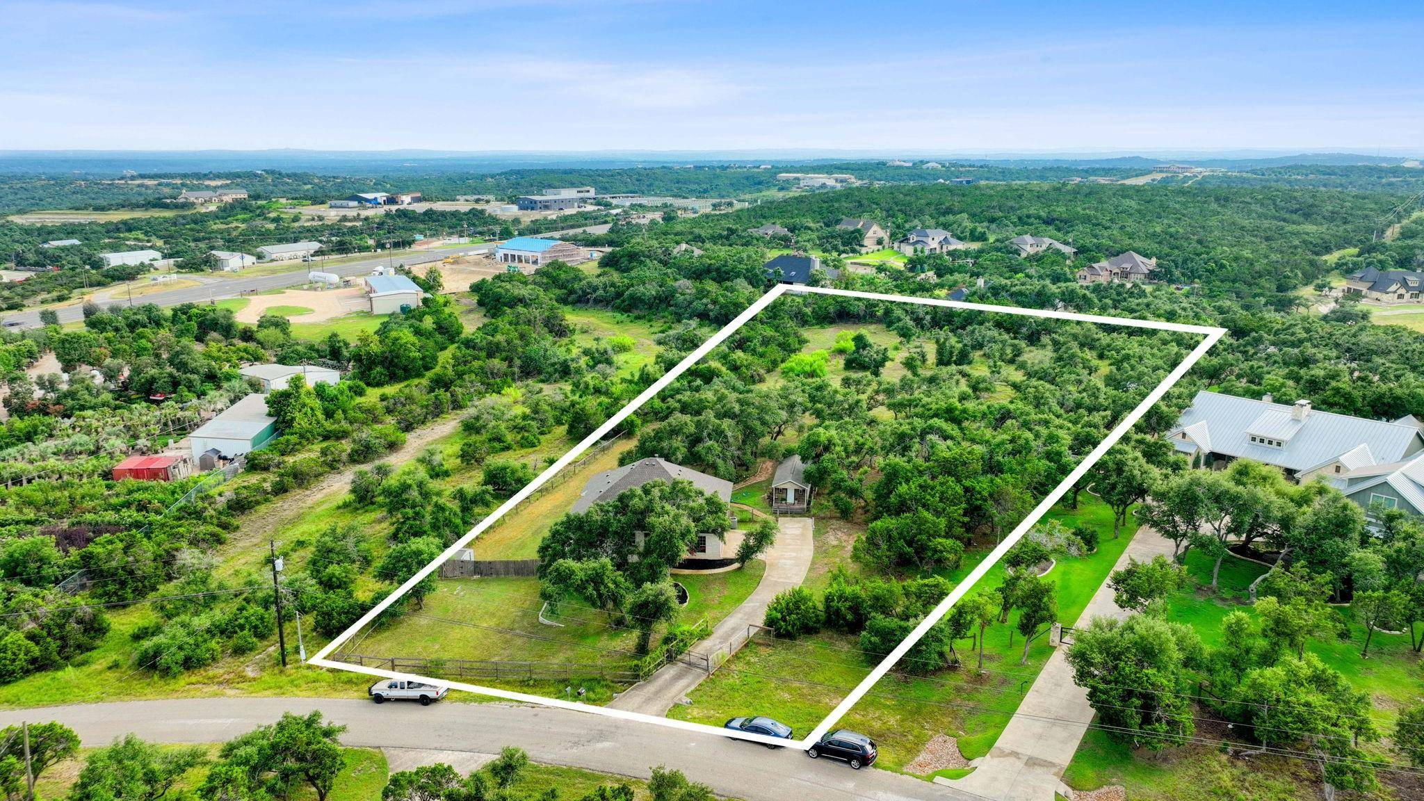 2016 Hidden Hills DR, Dripping Springs, TX 78620