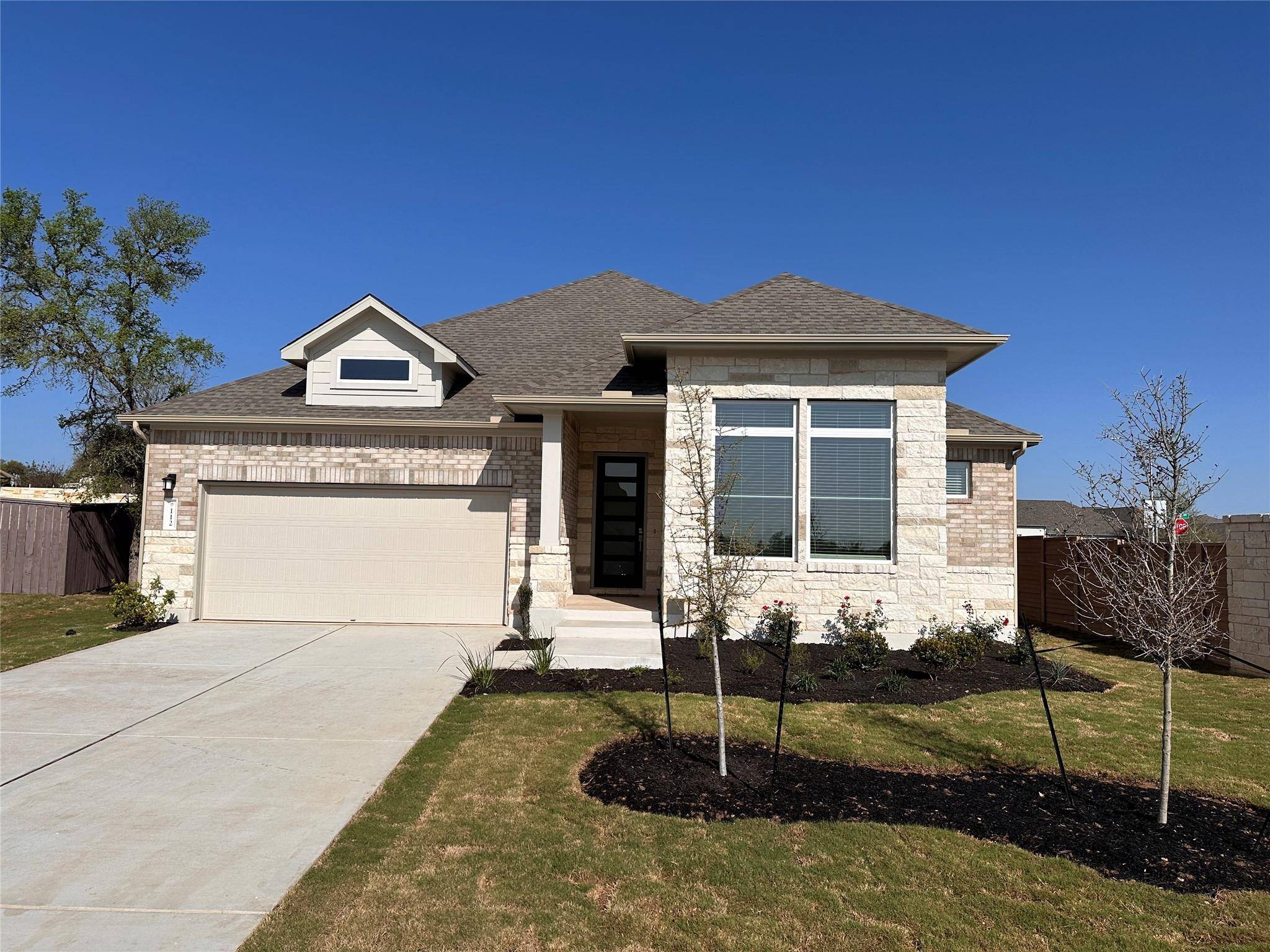 112 Valor LOOP, Kyle, TX 78640