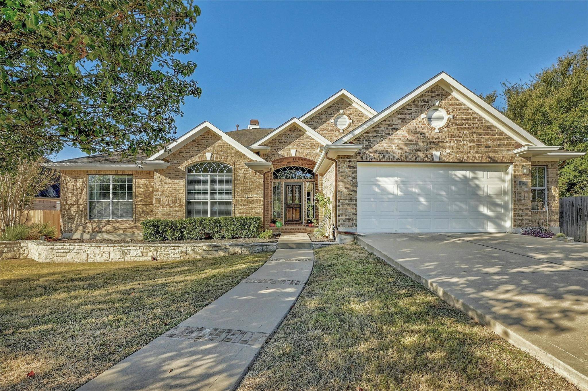 121 Bolton DR, Austin, TX 78737