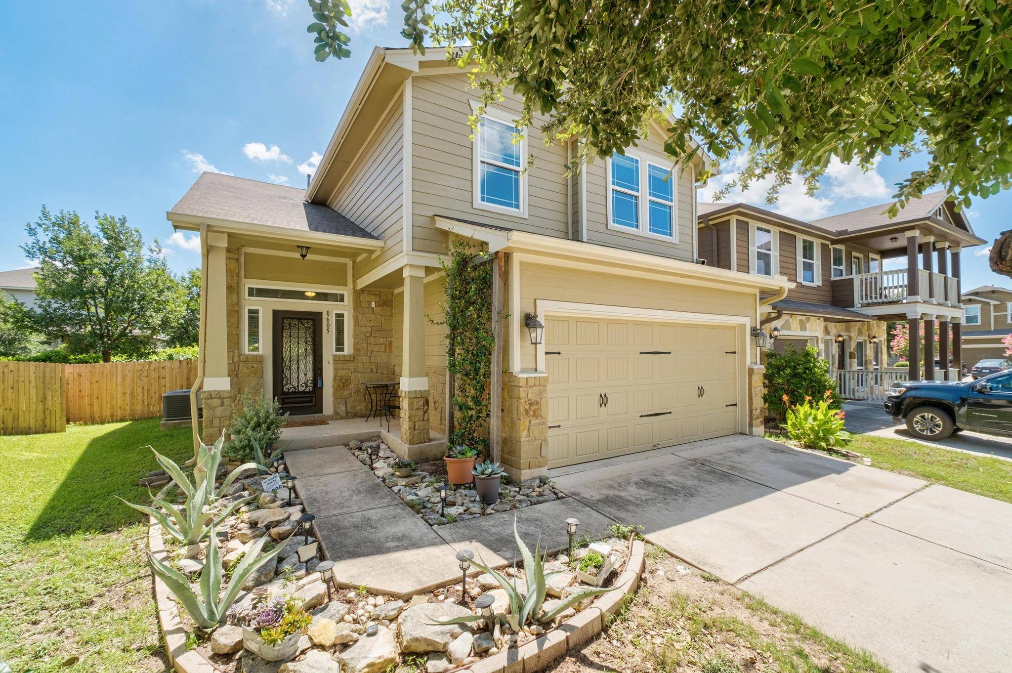 8605 Rock Pigeon DR, Austin, TX 78729