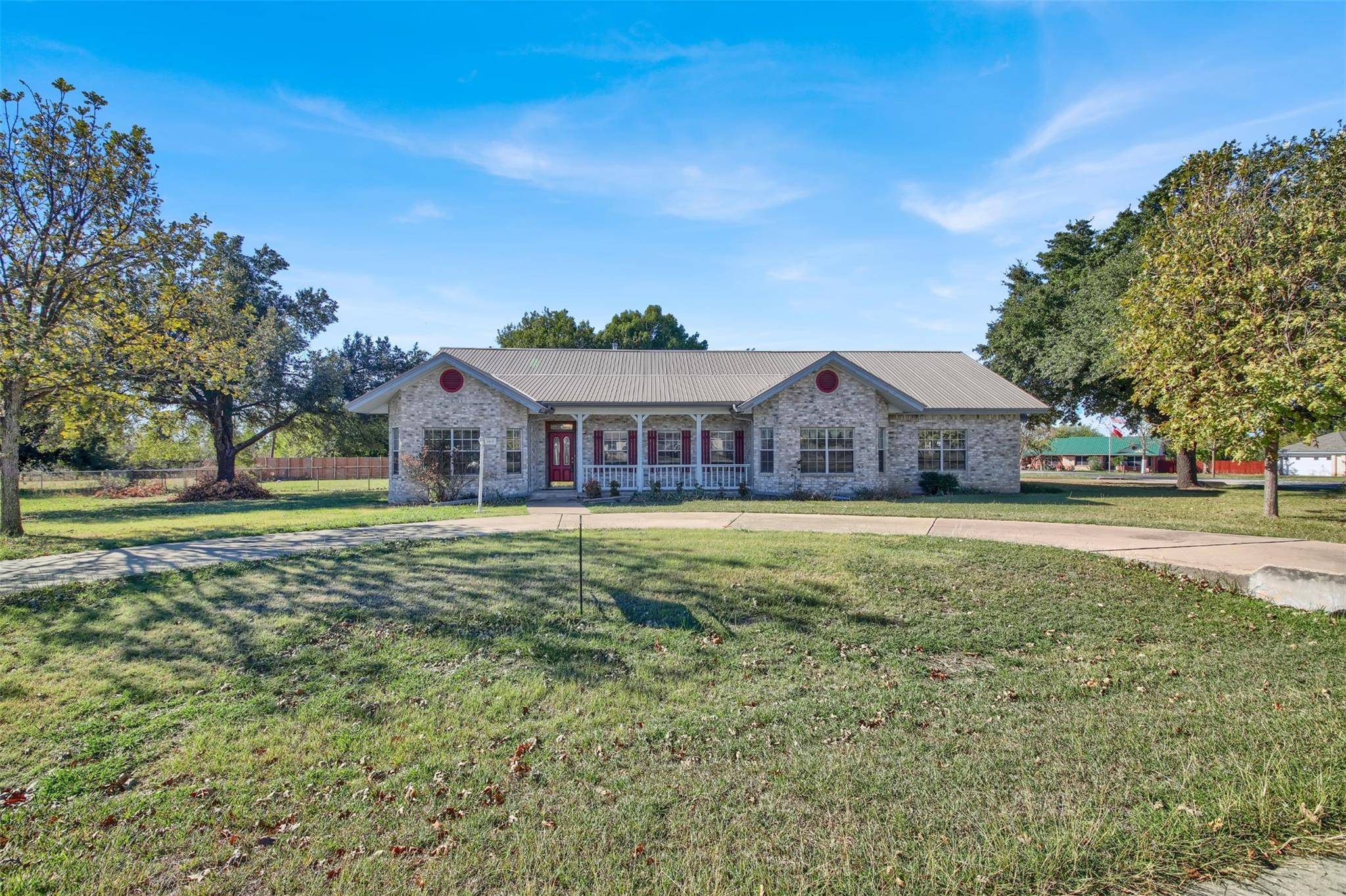 1400 Windcrest DR, Round Rock, TX 78664
