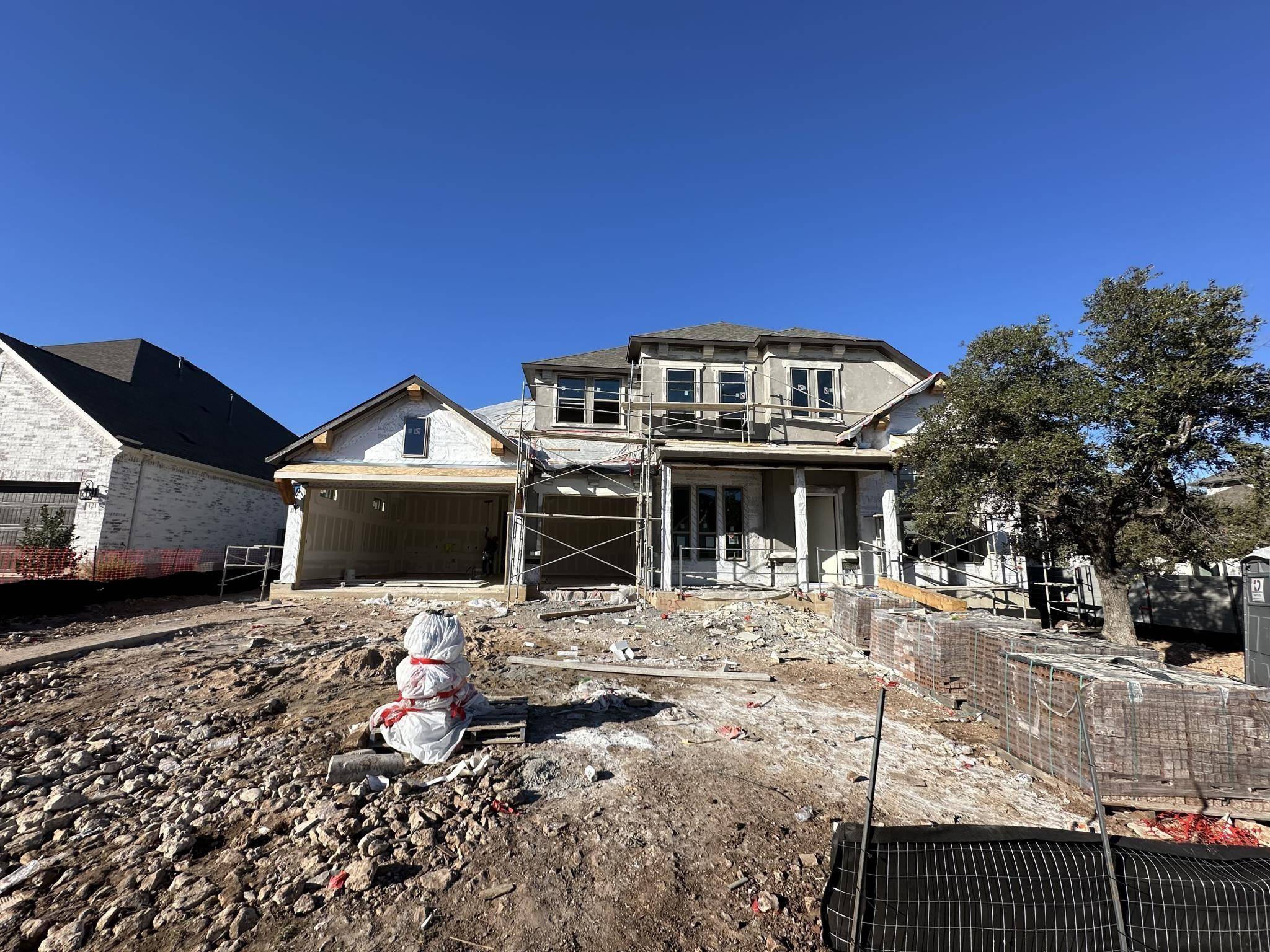 425 Summerhill LN, Georgetown, TX 78628