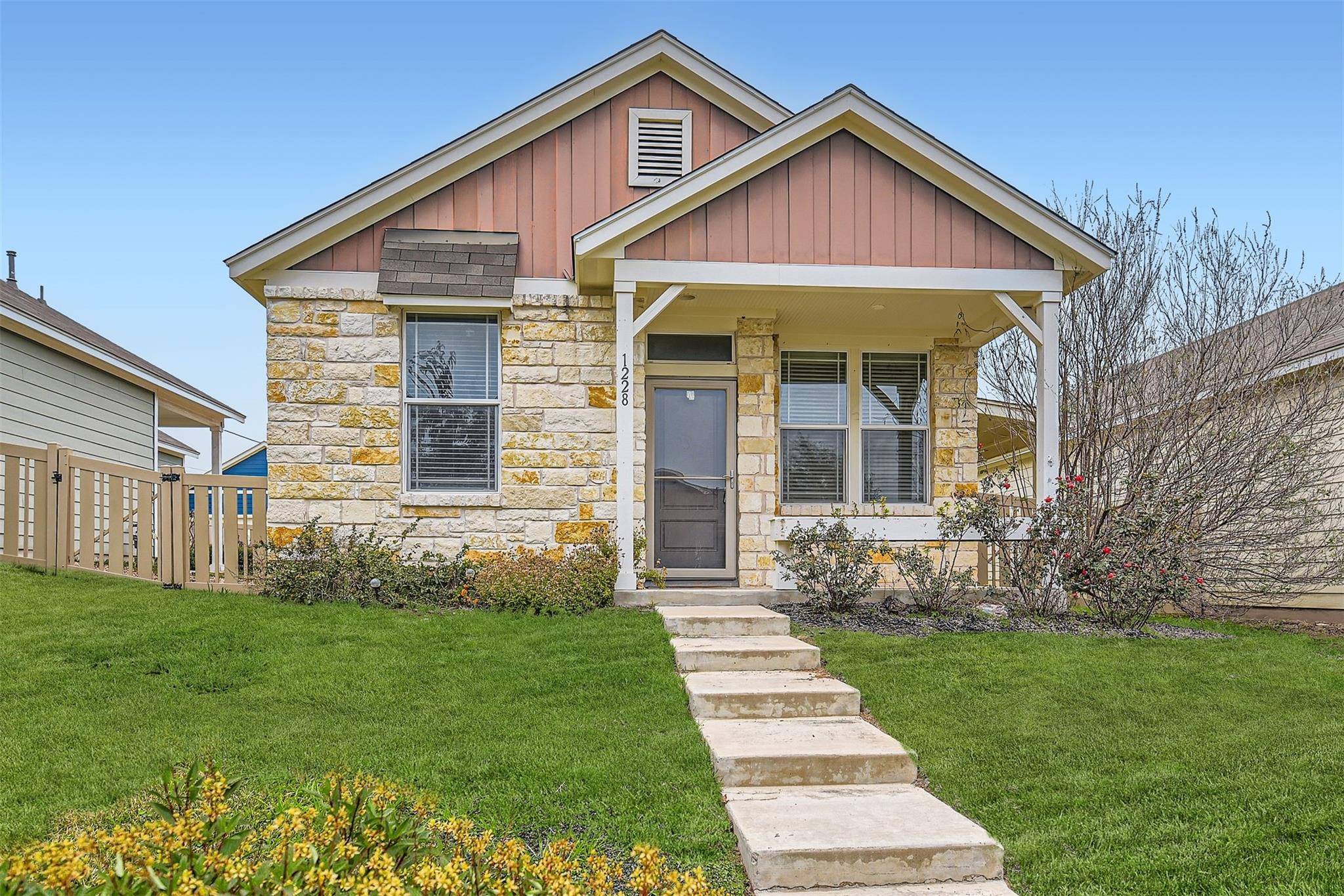 1228 Nevarez, Kyle, TX 78640