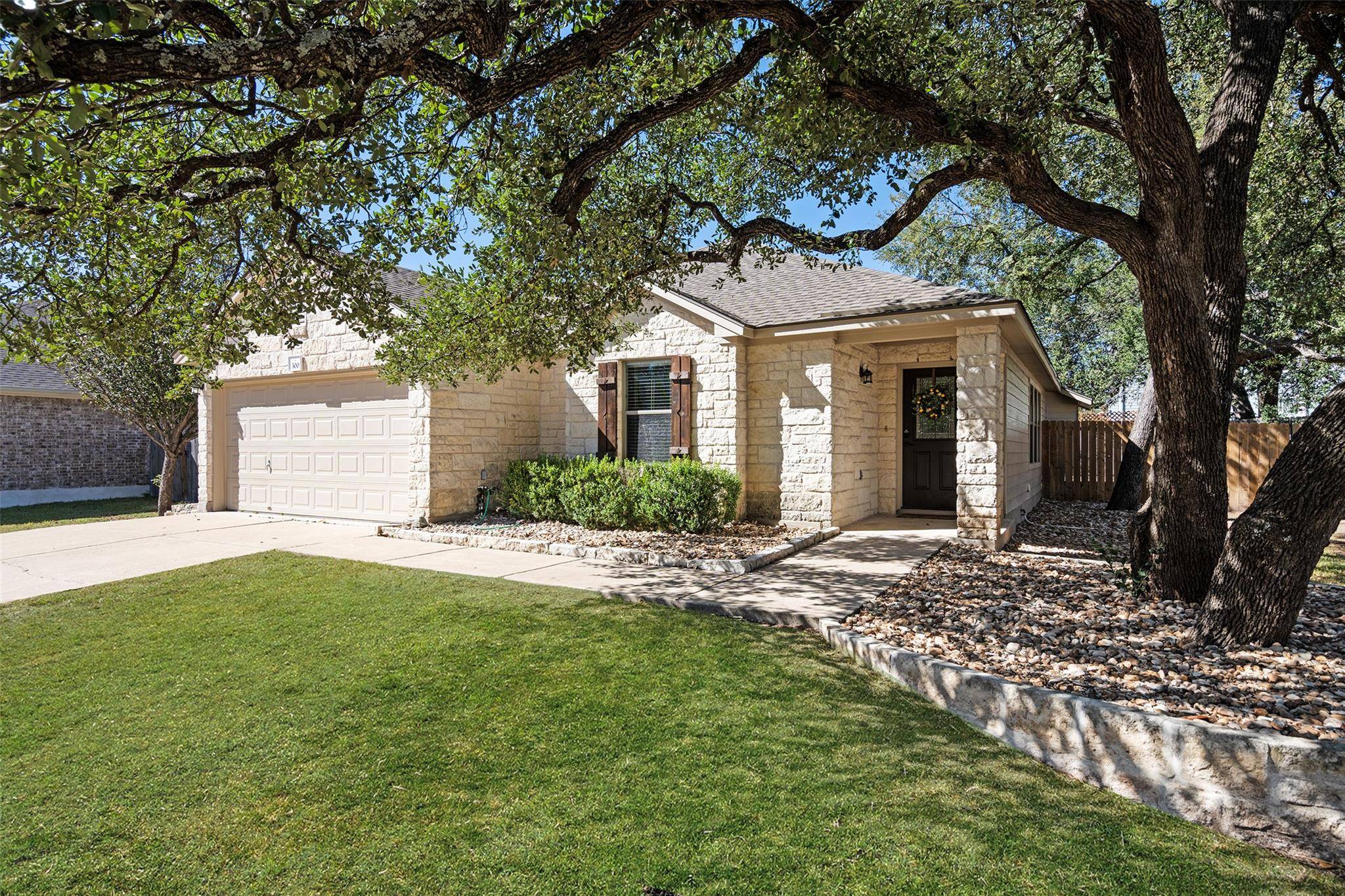 300 Leanne DR, Georgetown, TX 78633