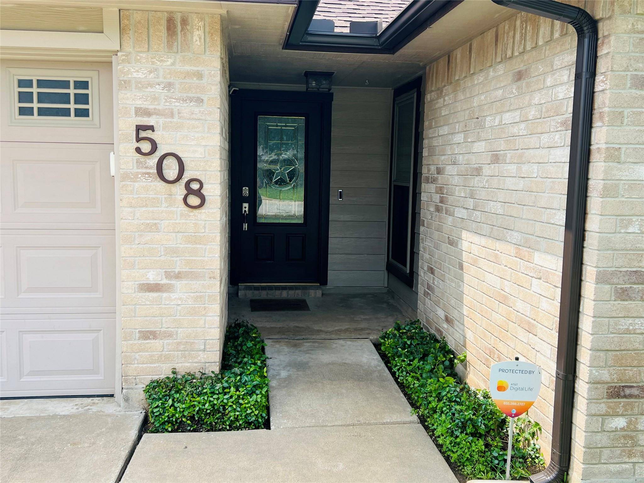 508 Clearwater TRL, Round Rock, TX 78664