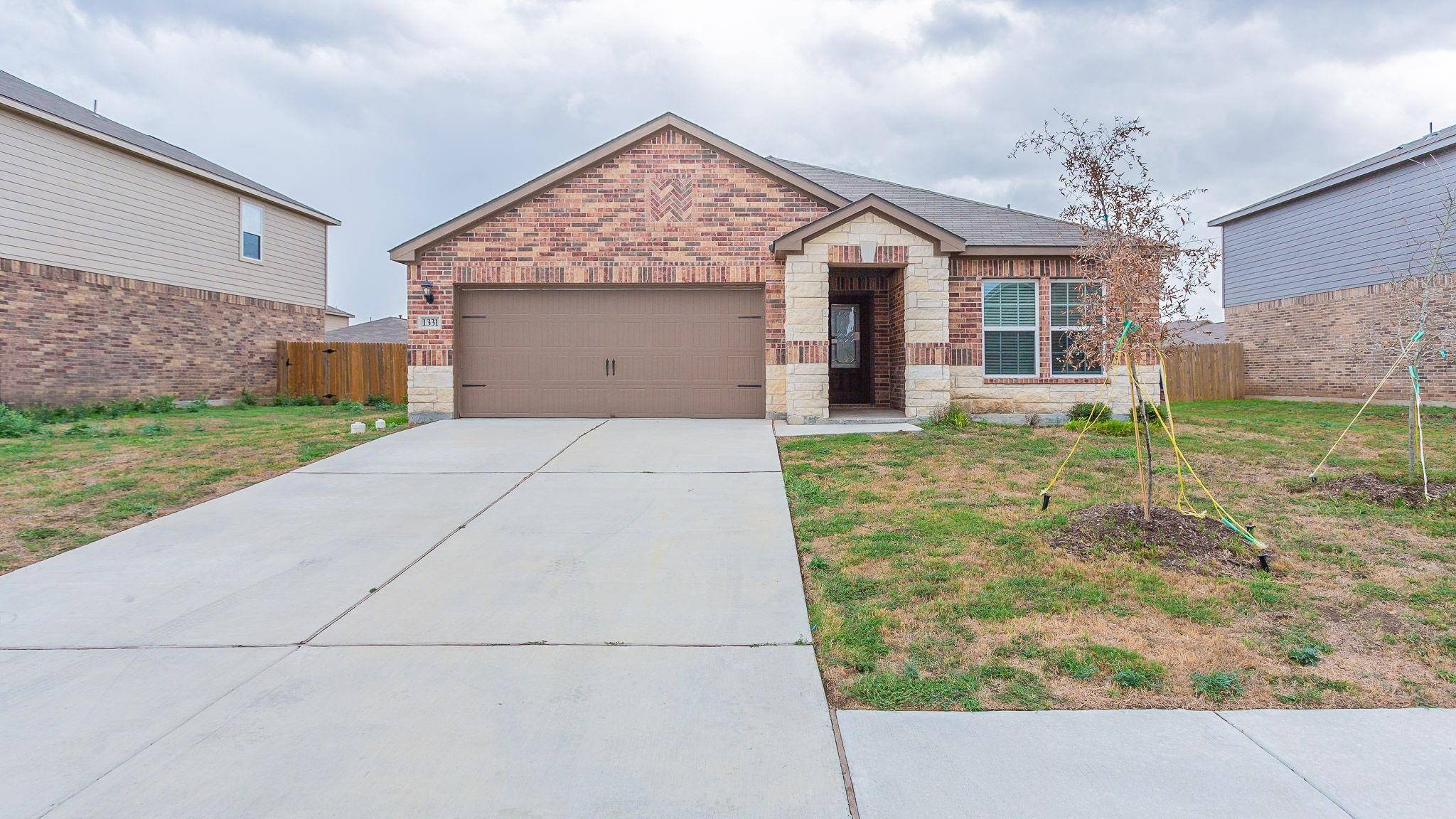 1331 Treeta TRL, Kyle, TX 78640
