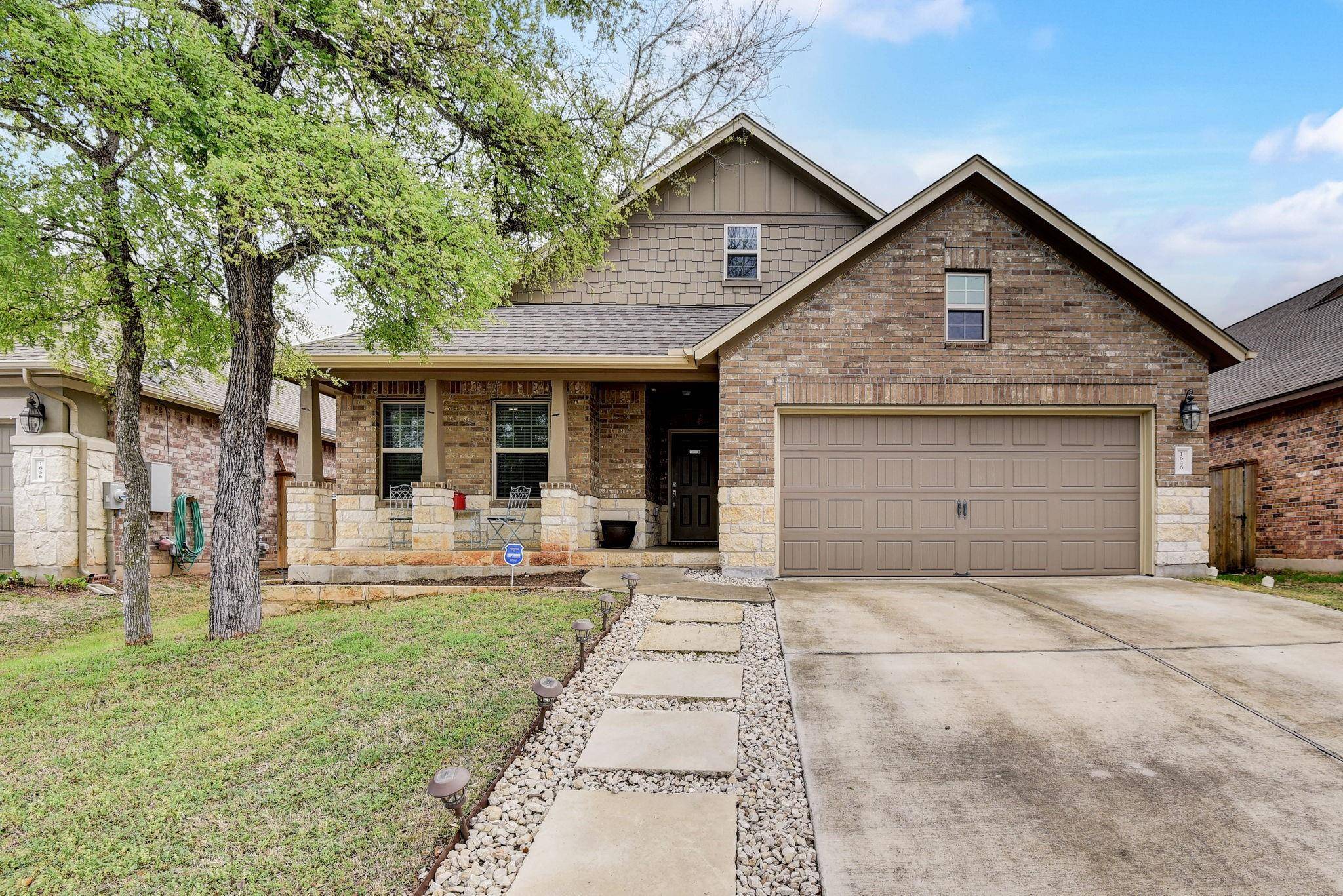 1646 Oyster CRK, Buda, TX 78610