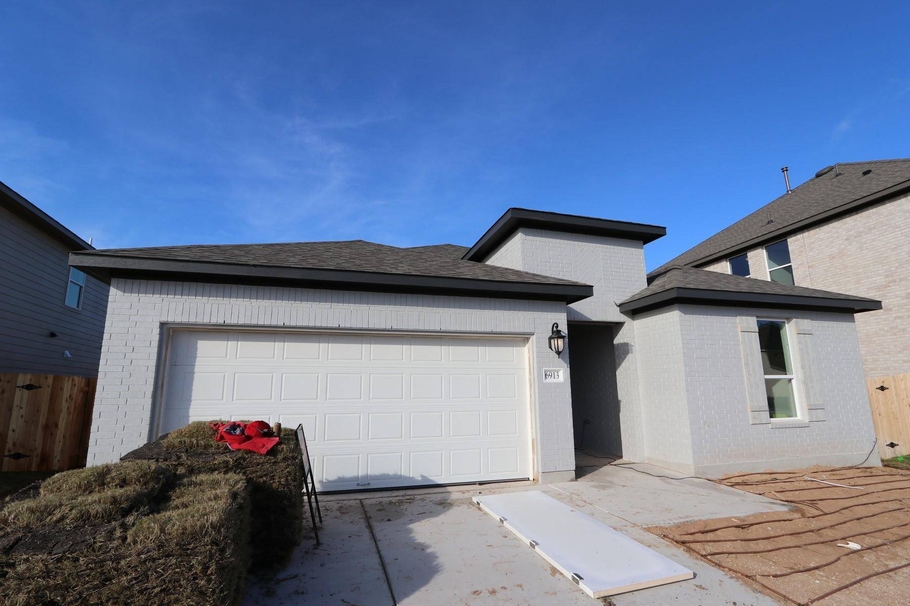 6913 Quiet Stream WAY, Buda, TX 78610