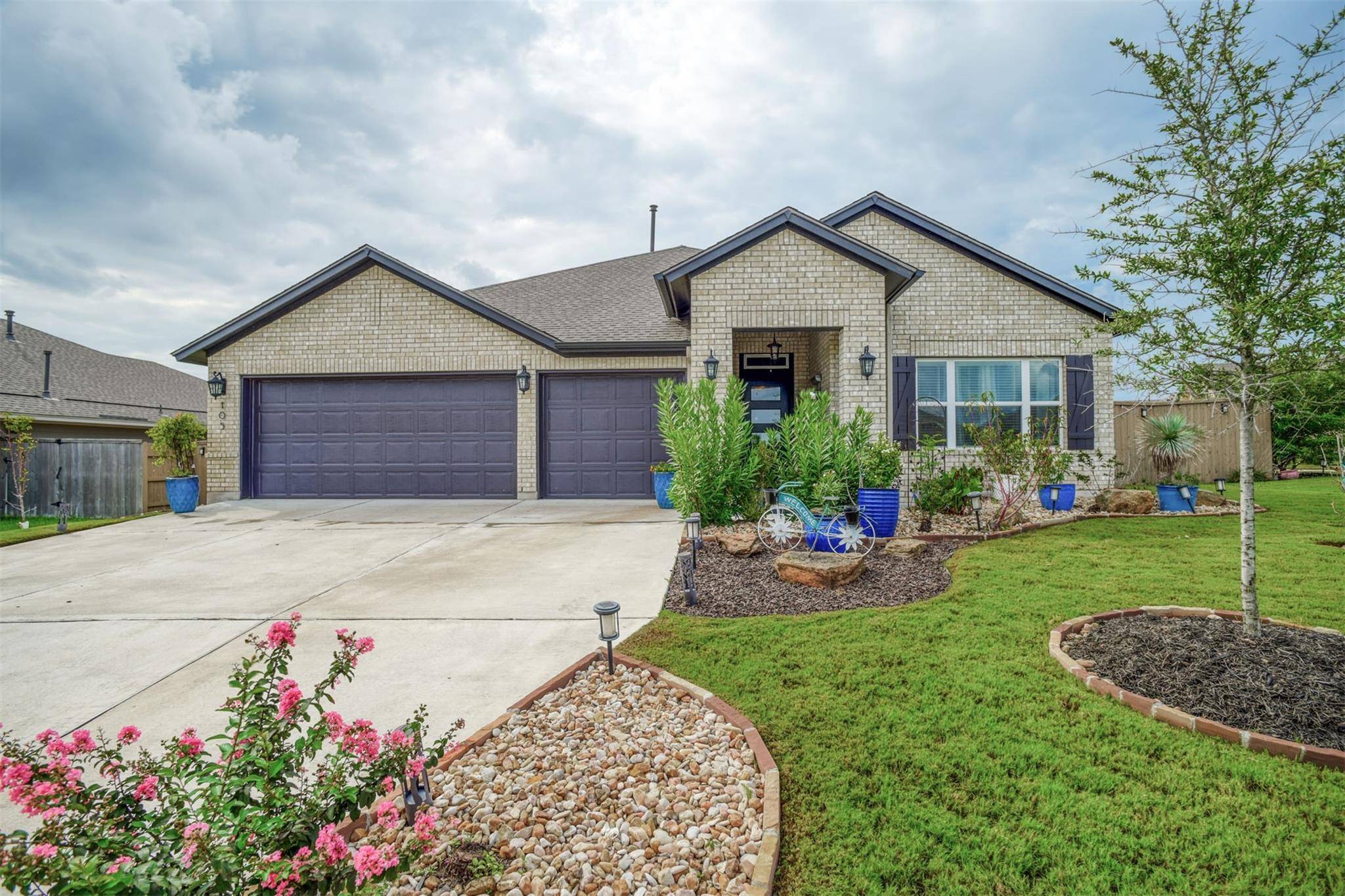 105 Asa Walker DR, Bastrop, TX 78602