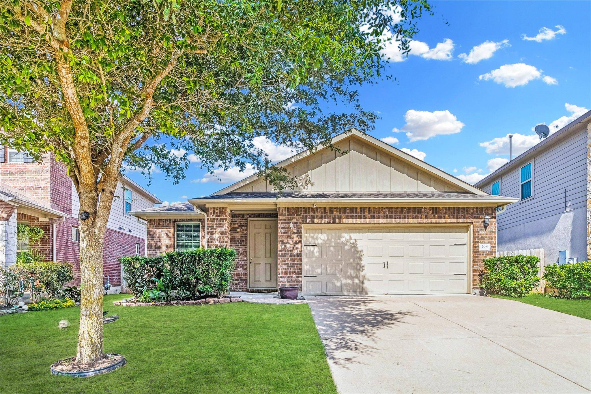 298 Nivens DR, Buda, TX 78610