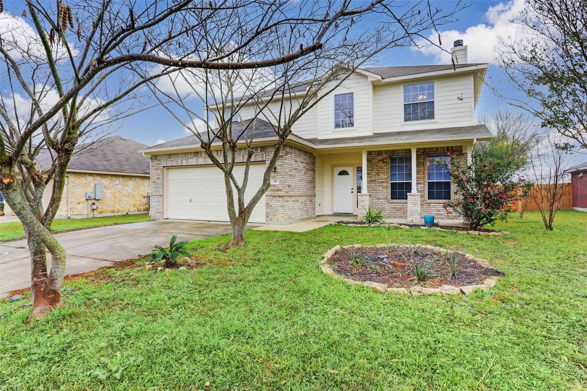 319 Gainer DR, Hutto, TX 78634