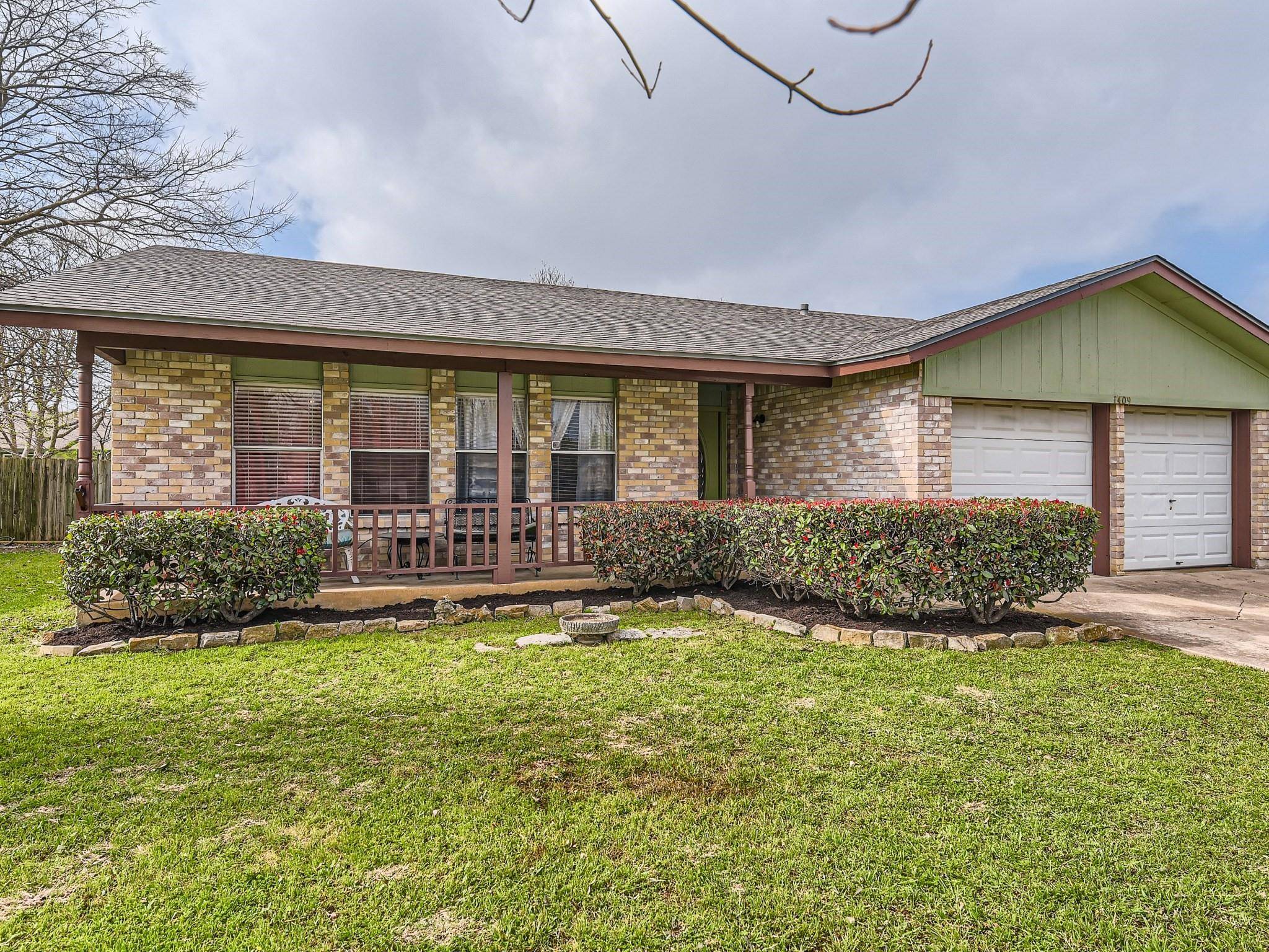 1409 E Mesa Park DR, Round Rock, TX 78664